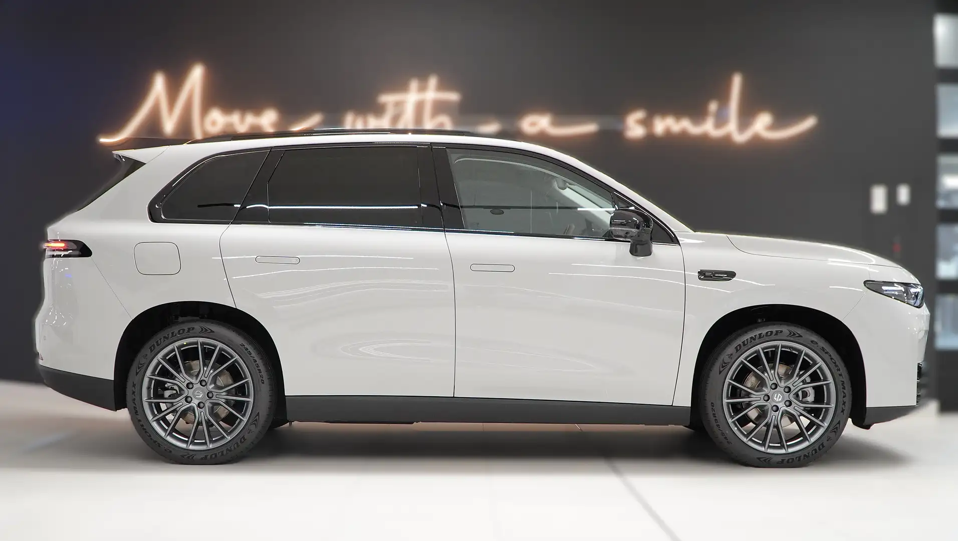 Leapmotor C10 C10 Pro 69,9 kWh Design Beige - 2