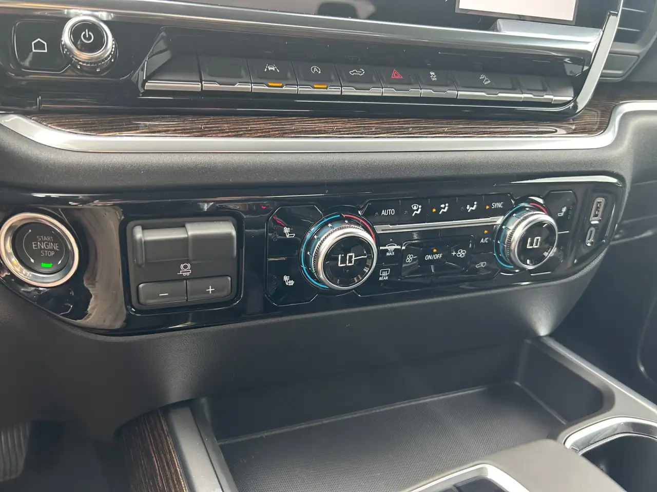 GMC Sierra 1500 photo GMC Sierra 1500