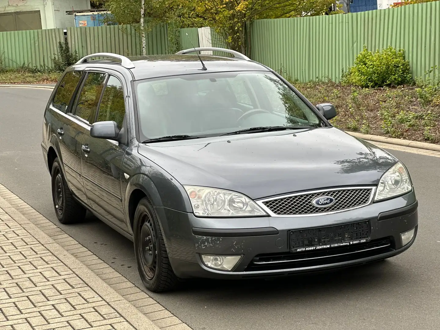 Ford Mondeo Mondeo 2.0 Turnier TDCi DPF Ambiente Gris - 2