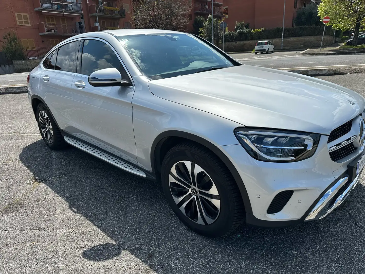 Mercedes-Benz GLC 200 GLC Coupe 200 mhev (eq-boost) Sport 4matic auto Argento - 1
