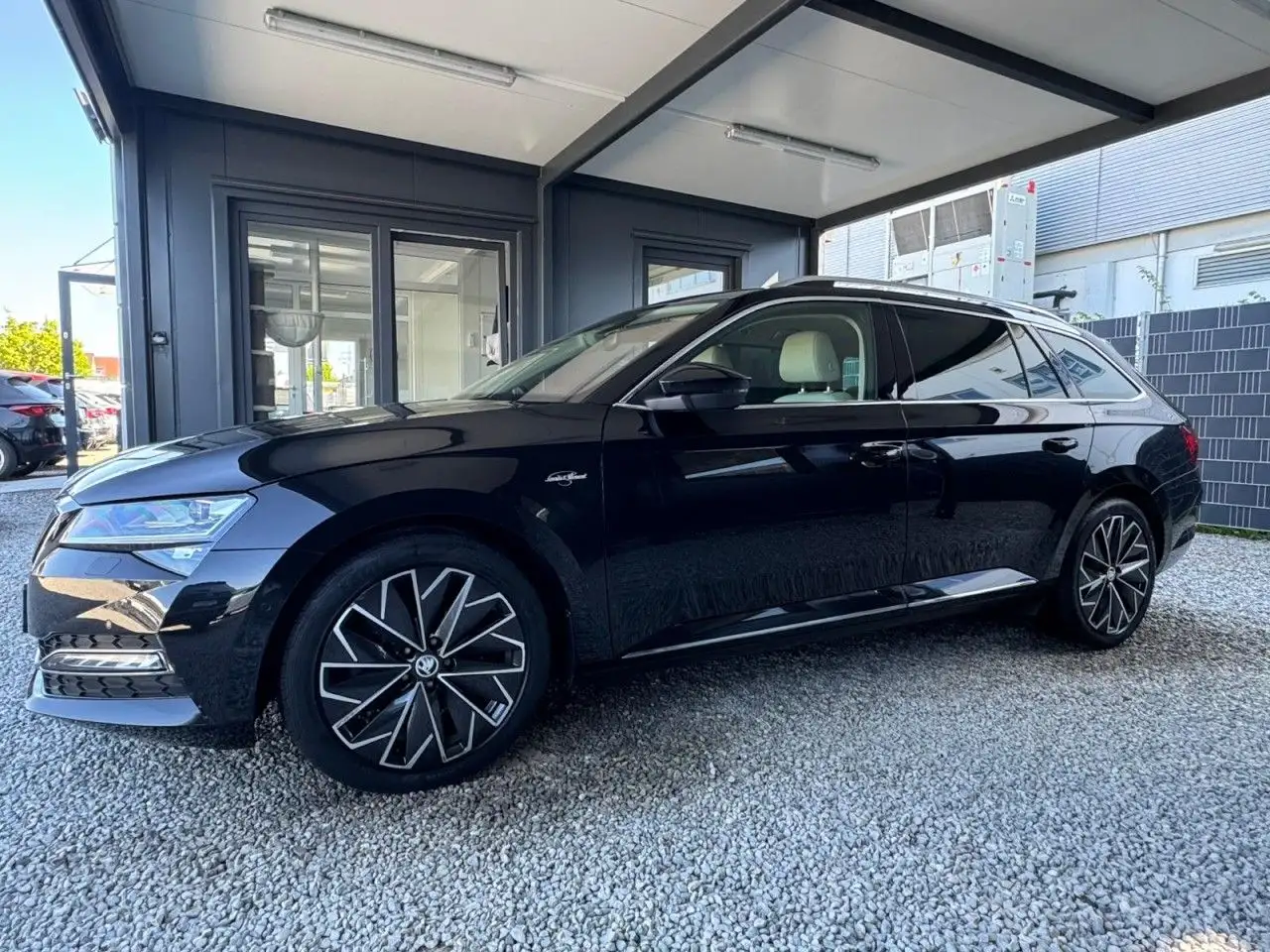 Skoda Superb 2.0 TDI DSG,4x4,L&K,STANDH,SITZKL.MATRIX, миниатюра 6