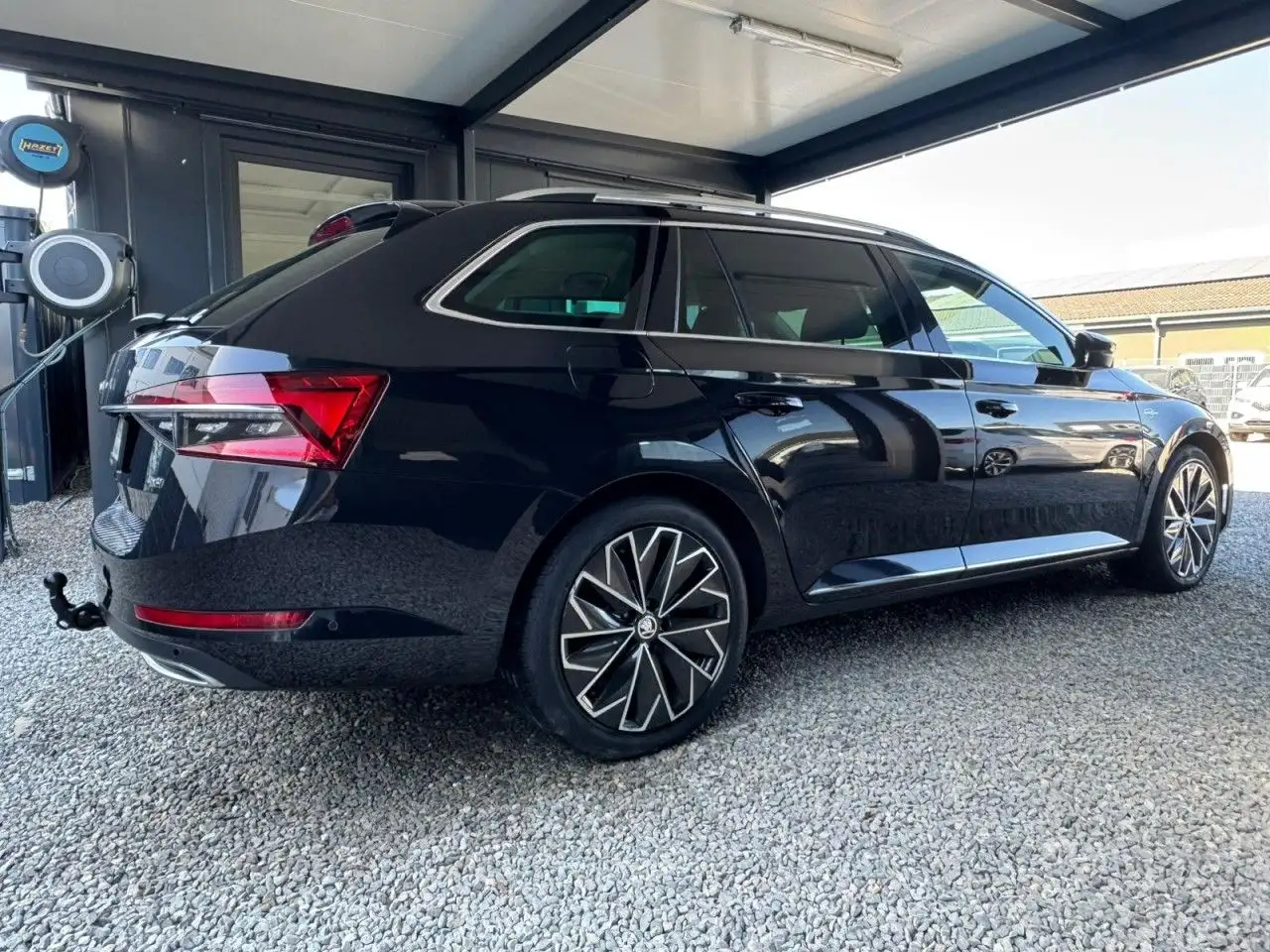 Skoda Superb 2.0 TDI DSG,4x4,L&K,STANDH,SITZKL.MATRIX, миниатюра 3