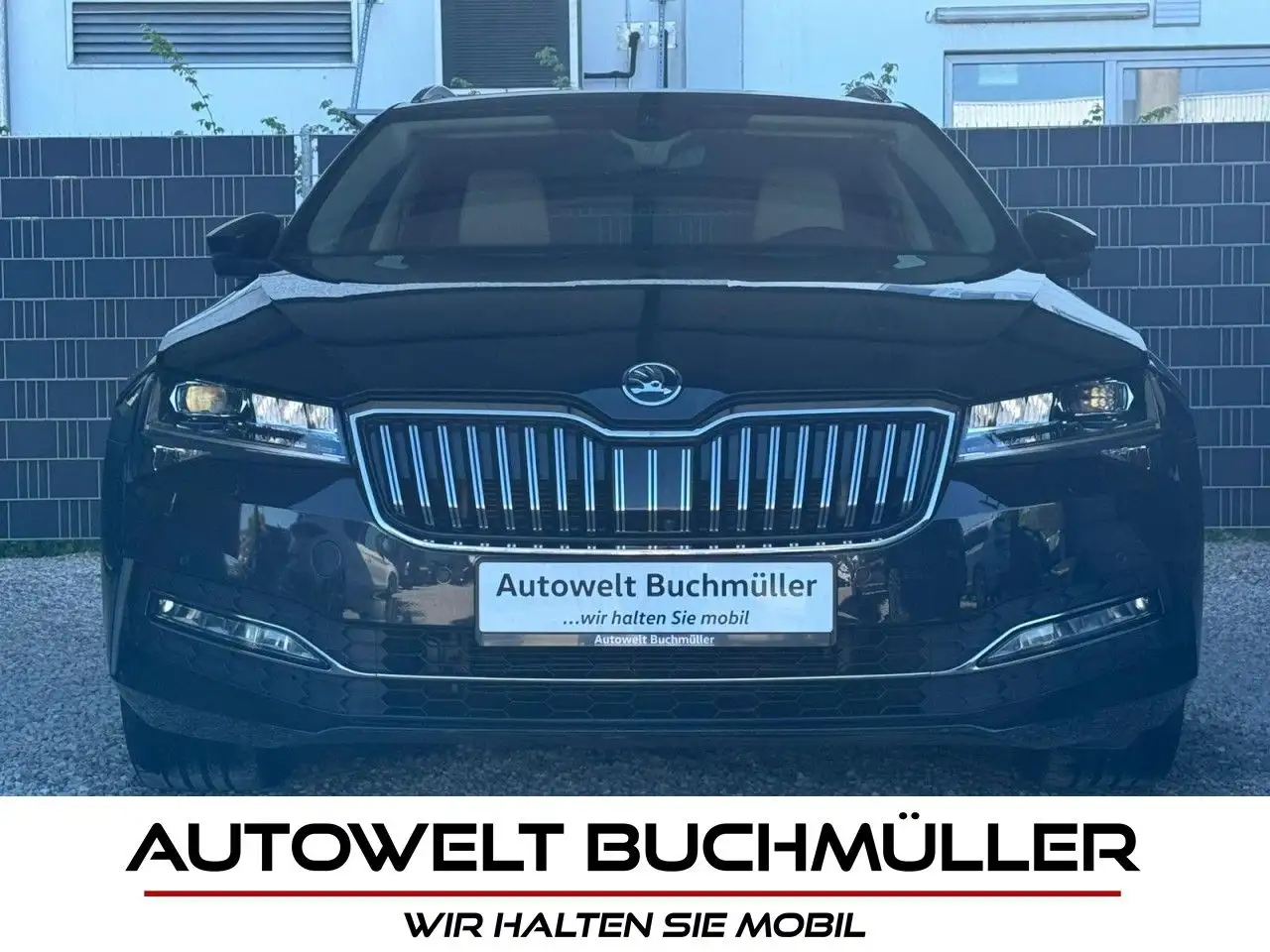 Skoda Superb 2.0 TDI DSG,4x4,L&K,STANDH,SITZKL.MATRIX