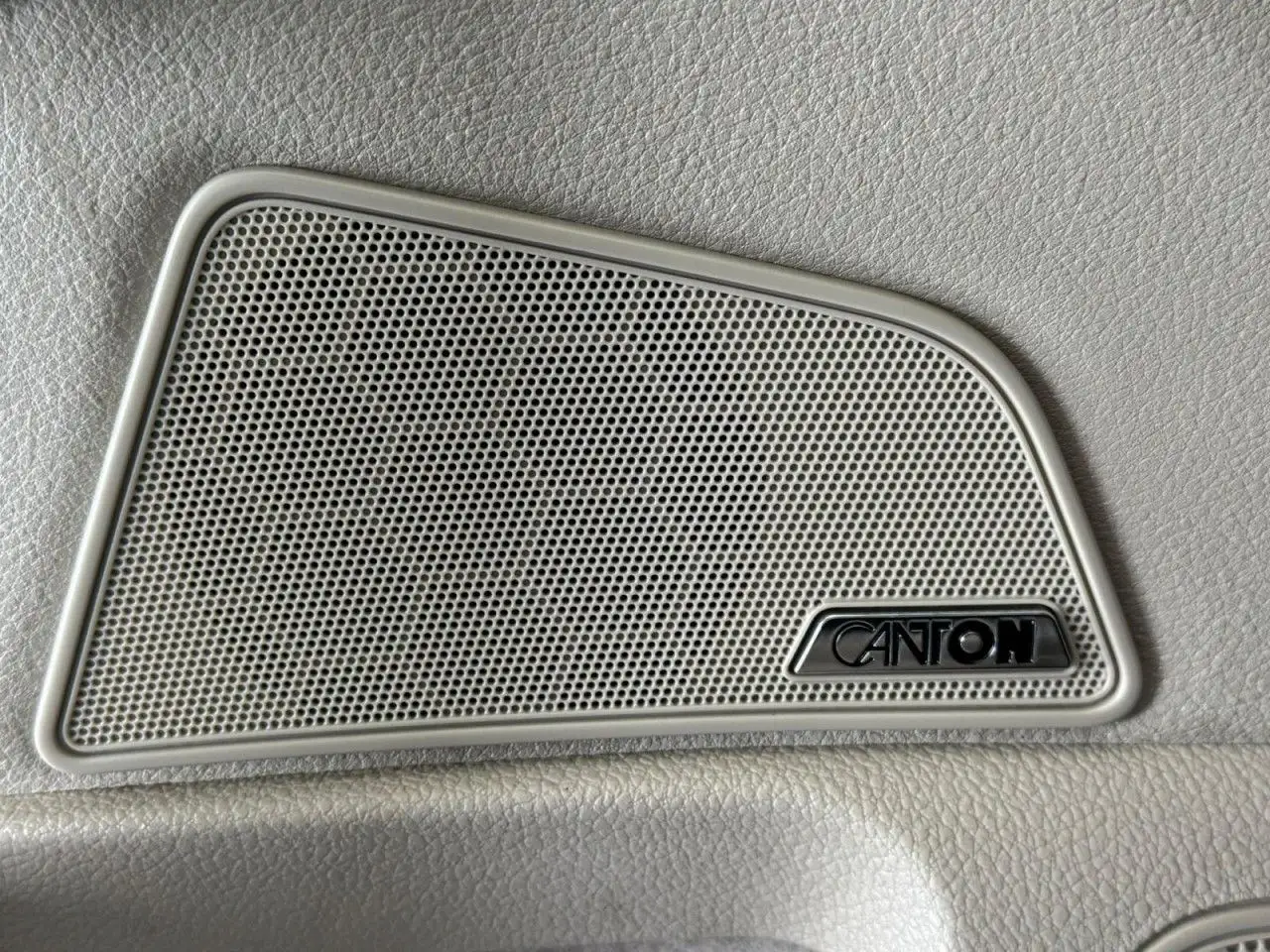 Skoda Superb 2.0 TDI DSG,4x4,L&K,STANDH,SITZKL.MATRIX, миниатюра 18