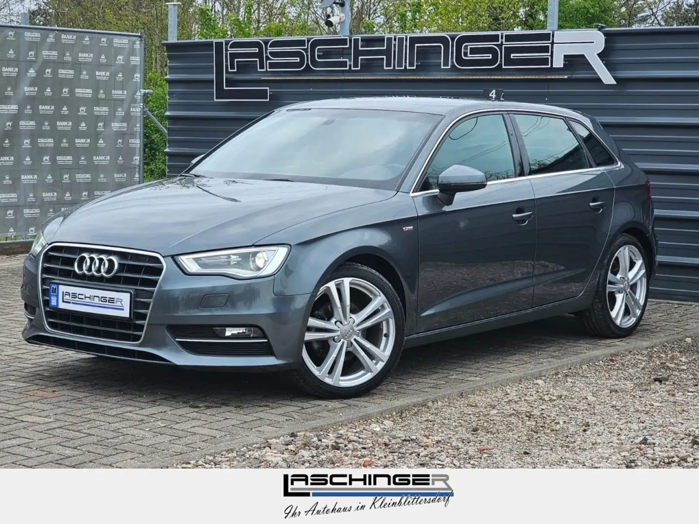 Audi A3 1.4 S-LINE S-TRONIC SHZ AHK XEN PDC NAVI Grau - 1
