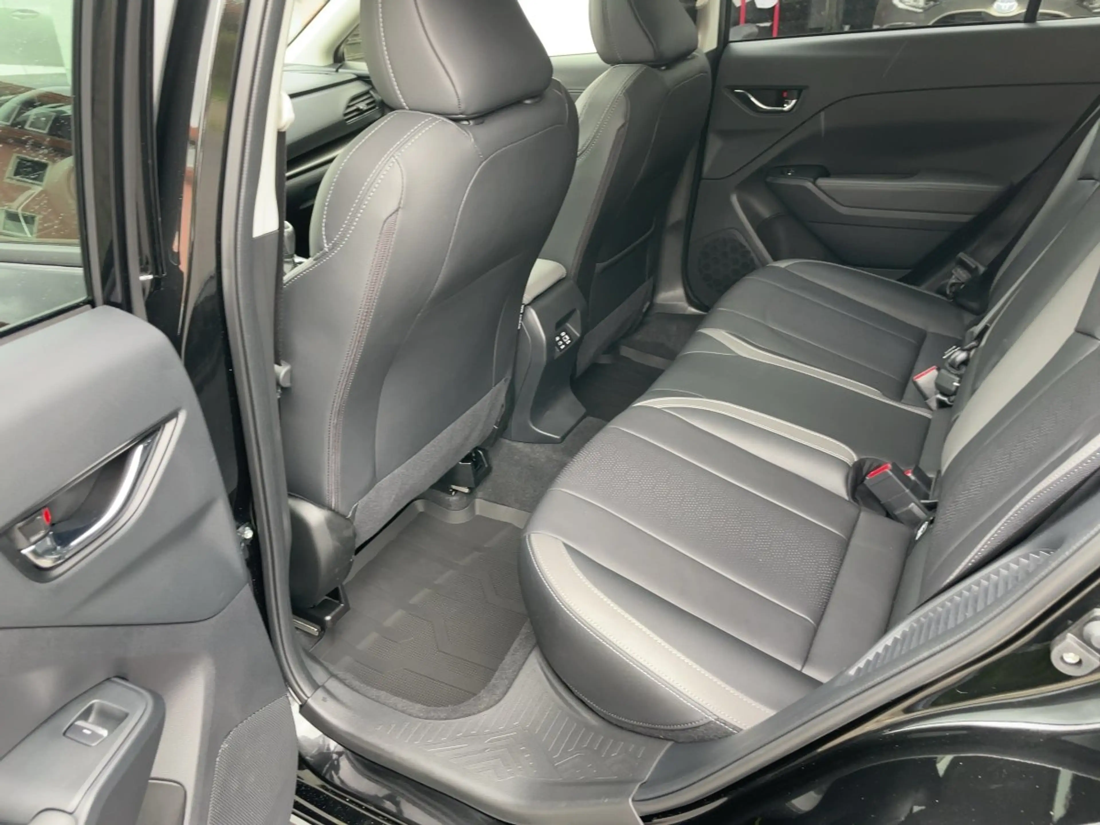 Subaru Impreza 2.0ie Platinum ACC+Navi+SD+SHZ+2xKlima — photo 9