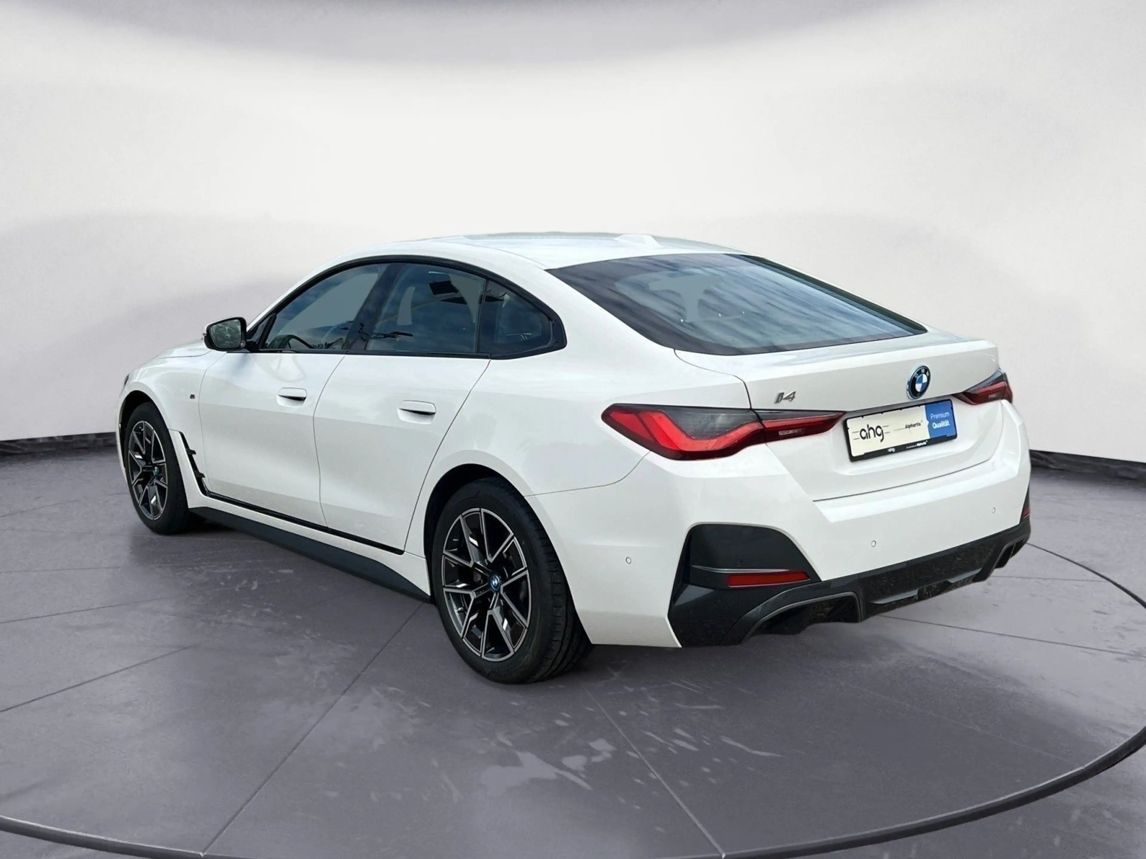 BMW i4 eDrive40 M Sportpaket Navi Tempom.aktiv Sitzh — photo 6