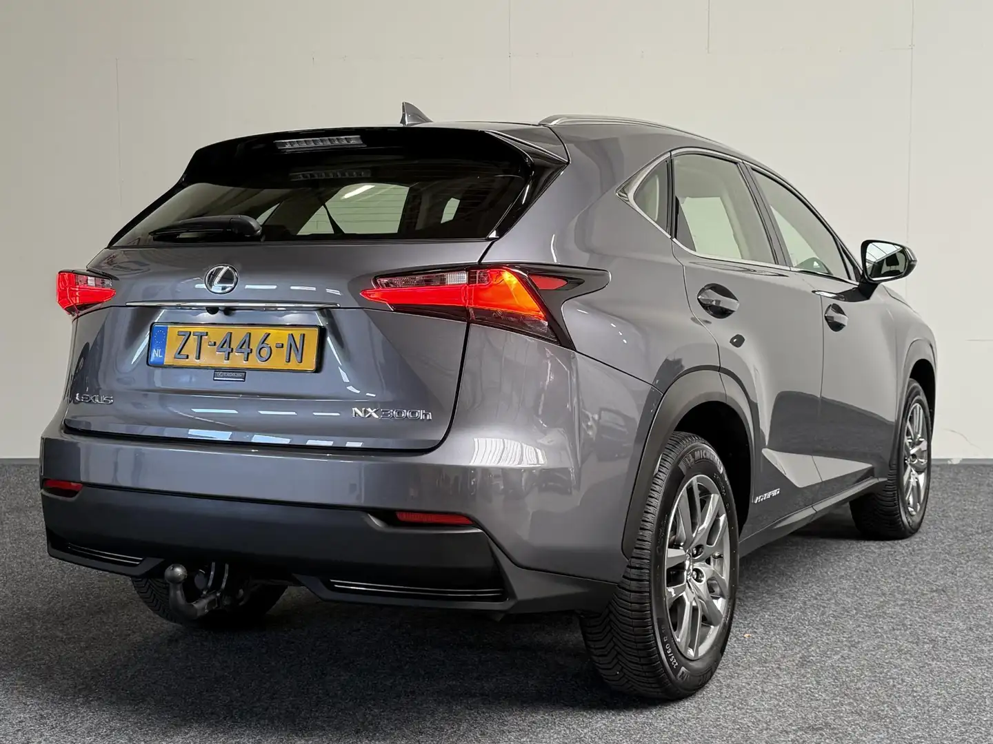 Lexus NX 300h AWD Edition HYBRIDE | TREKHAAK | CAMERA Сірий - 2