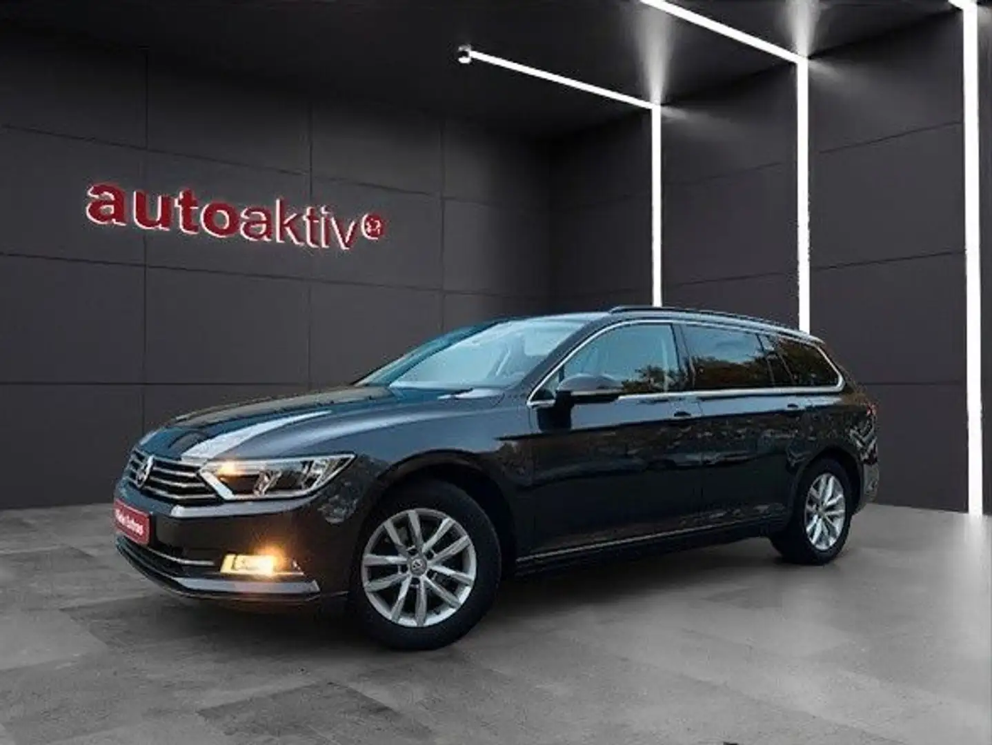 Volkswagen Passat Variant Comfort/AHK/ACC/Navi/Keyless Gris - 1