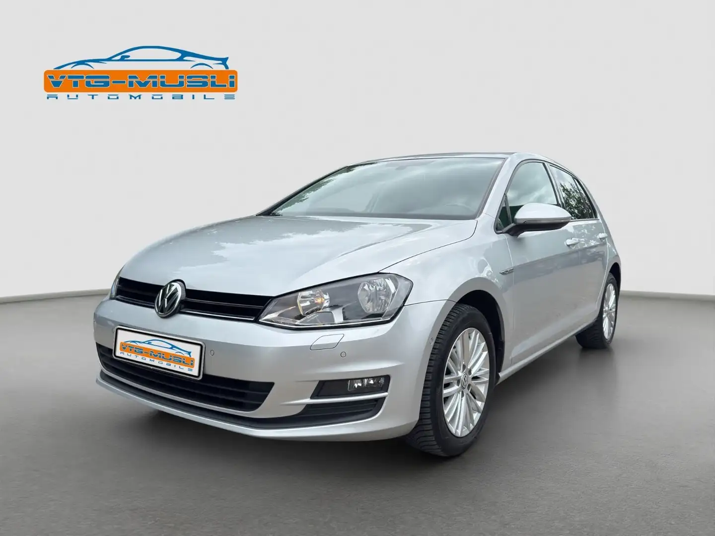 Volkswagen Golf VII 1.2 TSI-86 PS * Sondermodell CUP * Zilver - 1