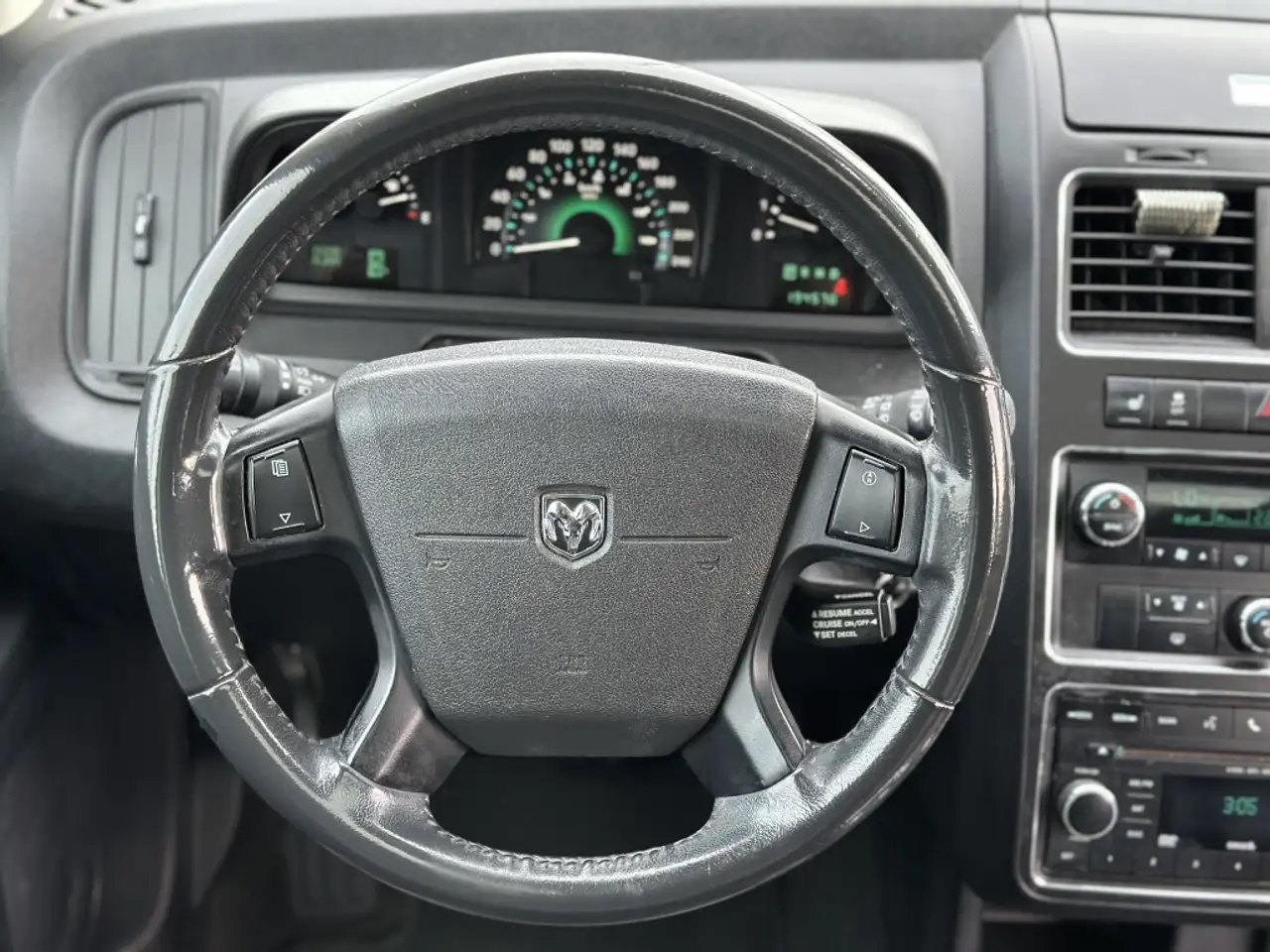 Dodge Journey снимка Dodge Journey