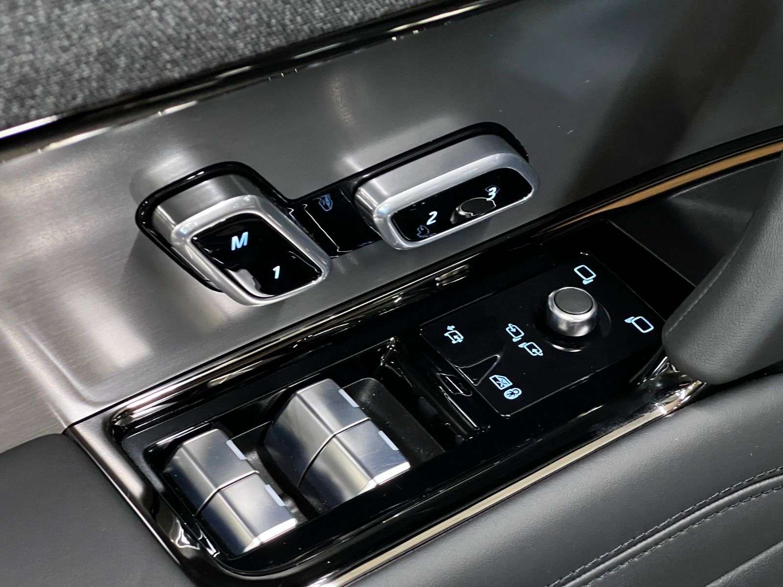 2026 Land Rover Range Rover Sport P400 DYNAMIC HSE thumb 29