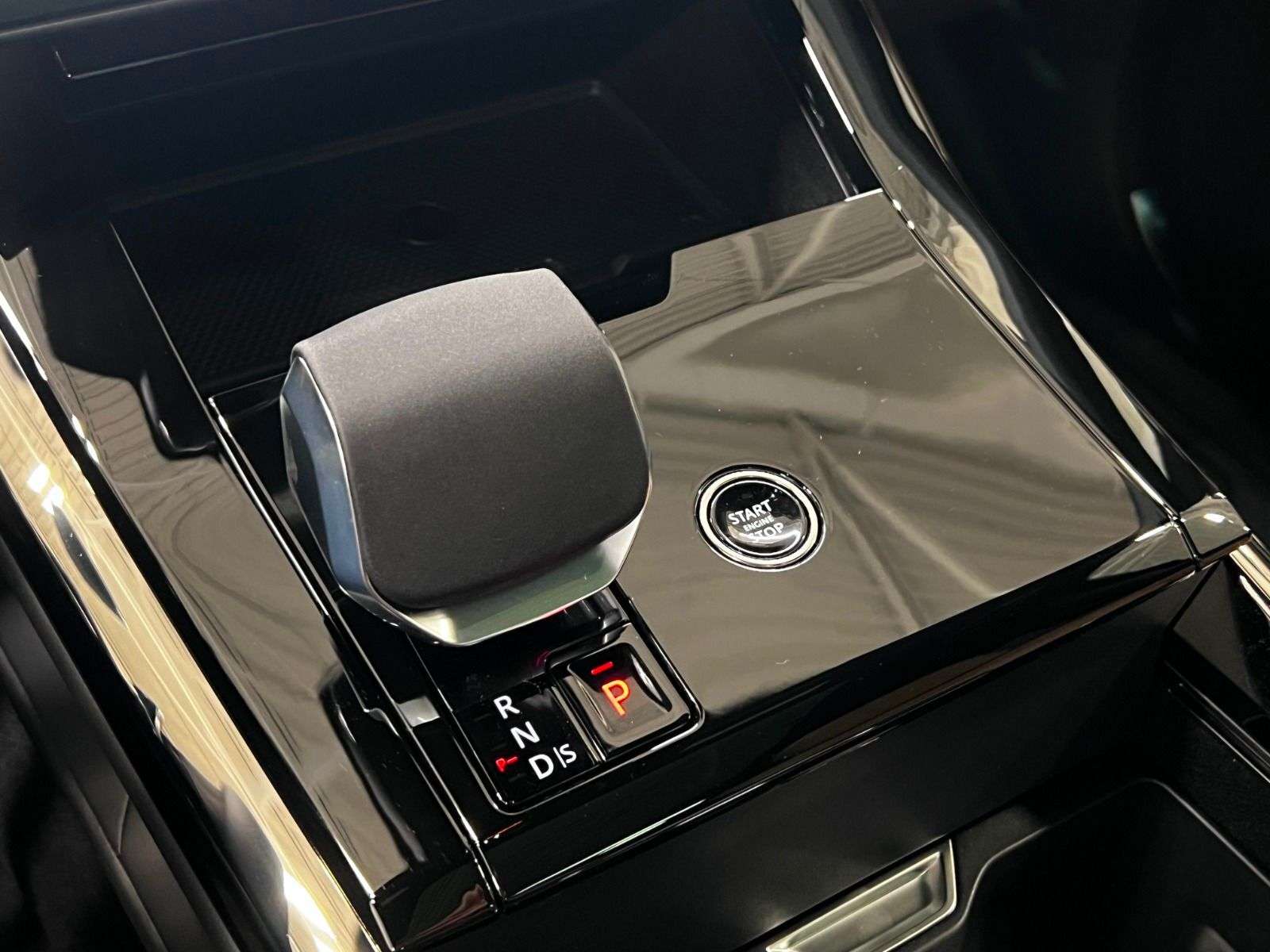 2026 Land Rover Range Rover Sport P400 DYNAMIC HSE thumb 19