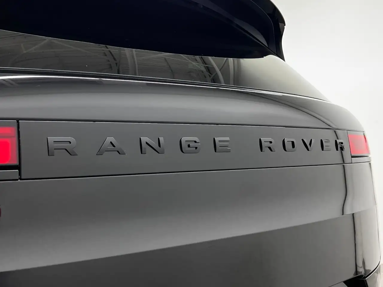 Land Rover Range Rover Sport снимка Land Rover Range Rover Sport