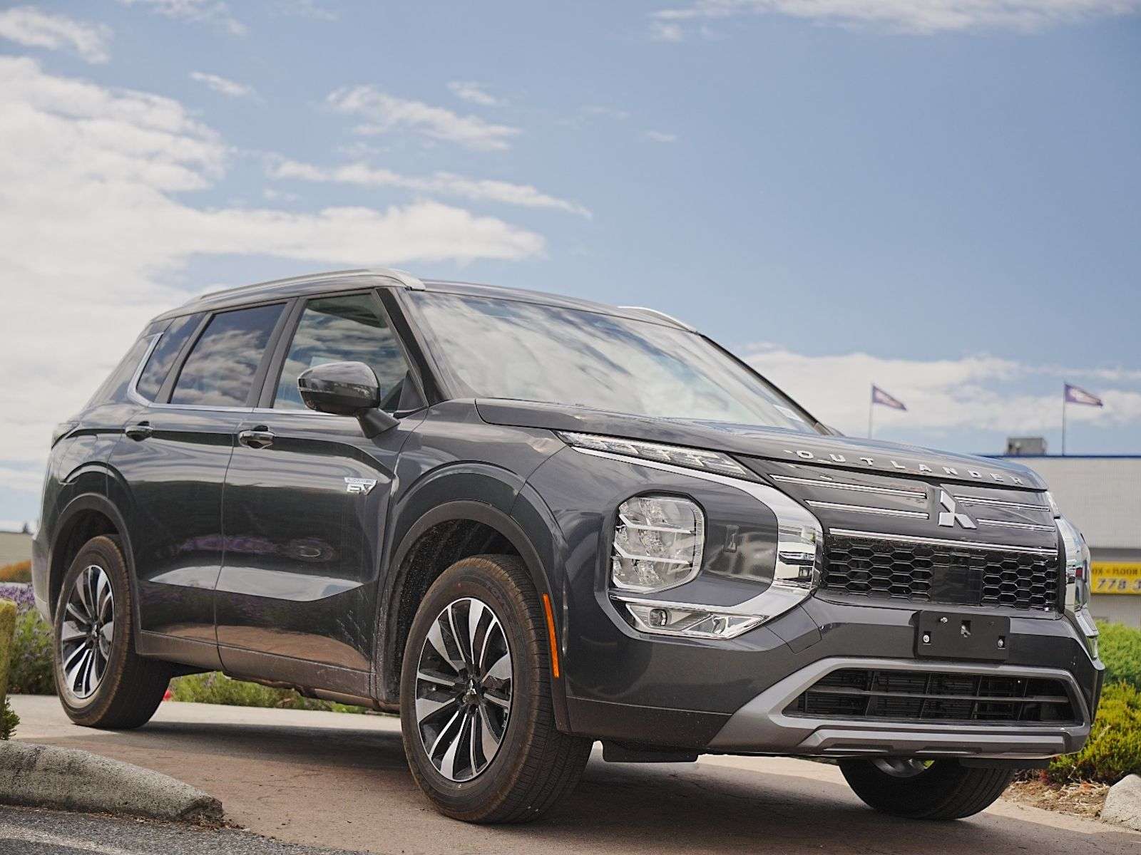 2026 Mitsubishi Outlander PHEV