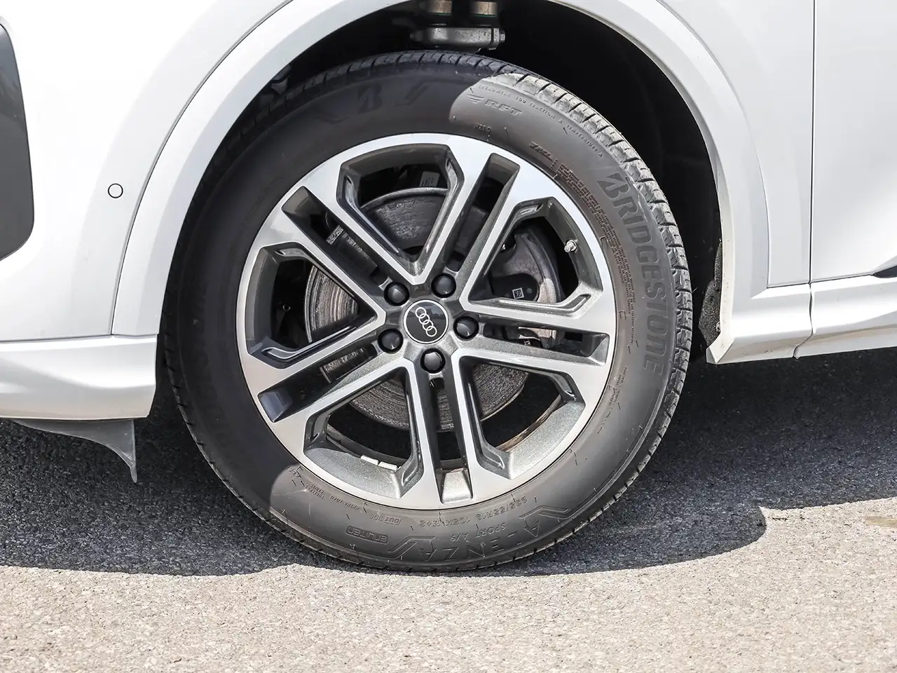 Audi Q5 снимка Audi Q5