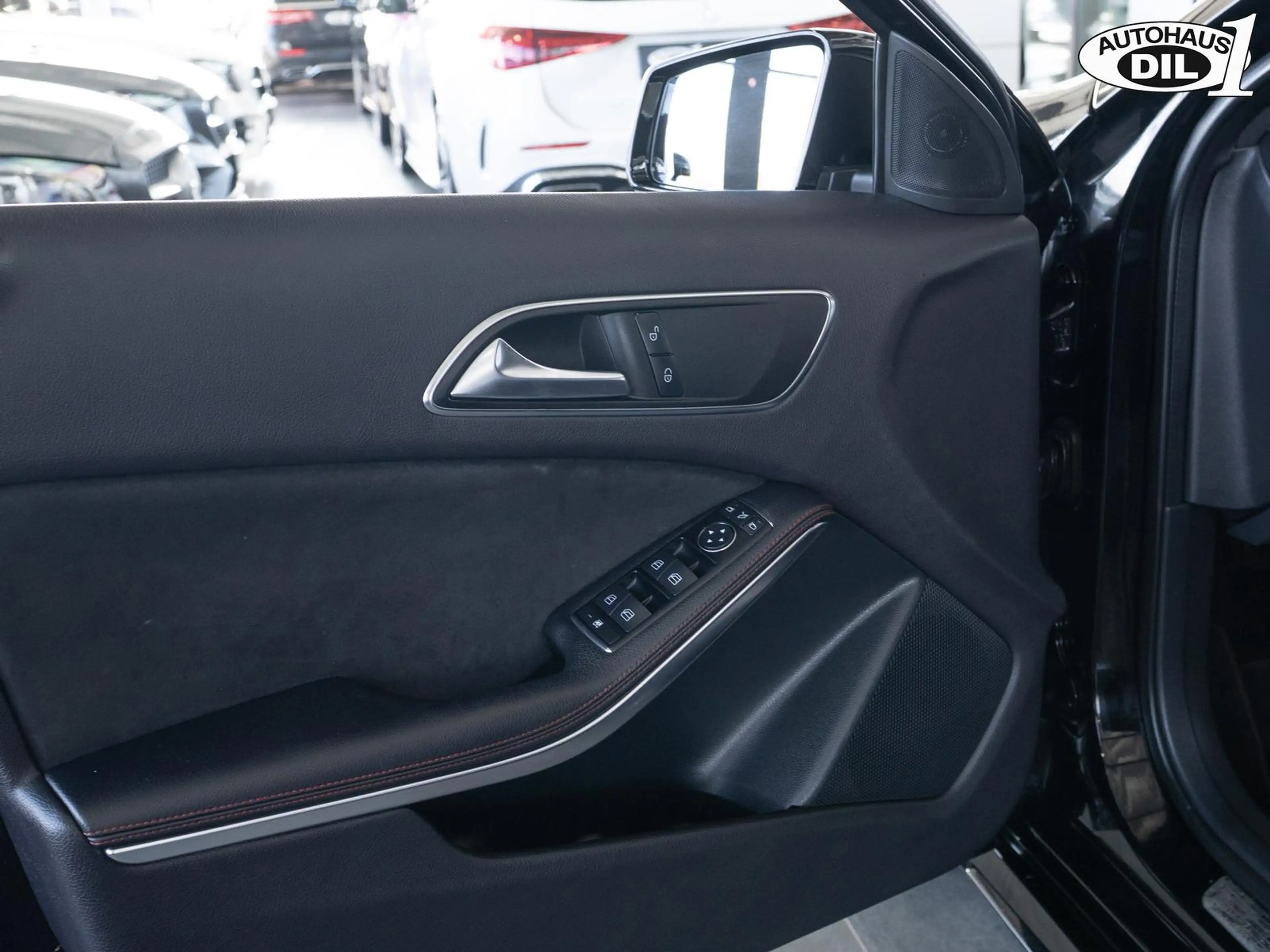 Mercedes-Benz A 200 CDI *1.HAND* AMG Line + AMG Styi * BI-XE* — photo 11