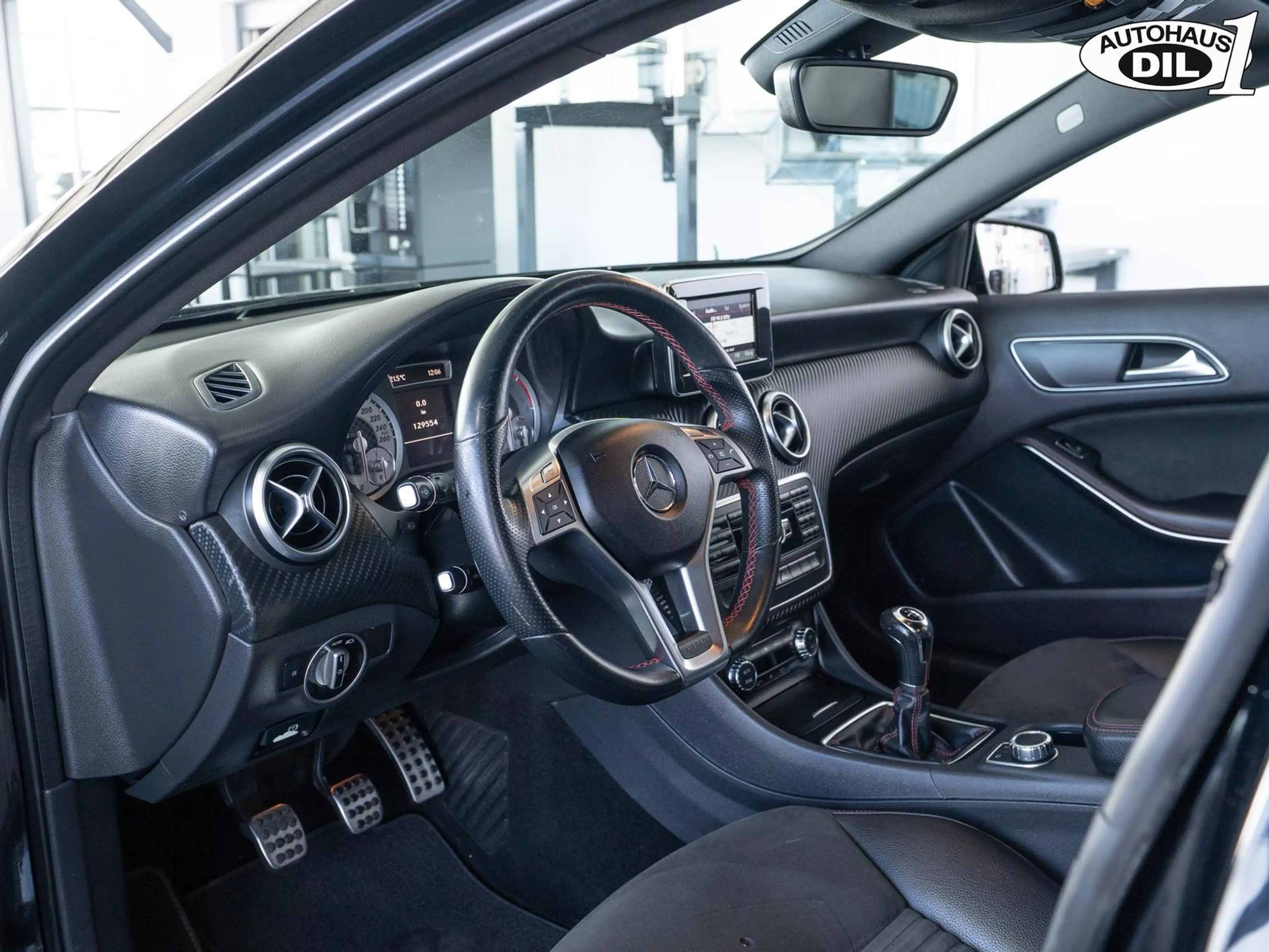 Mercedes-Benz A 200 CDI *1.HAND* AMG Line + AMG Styi * BI-XE* — photo 13