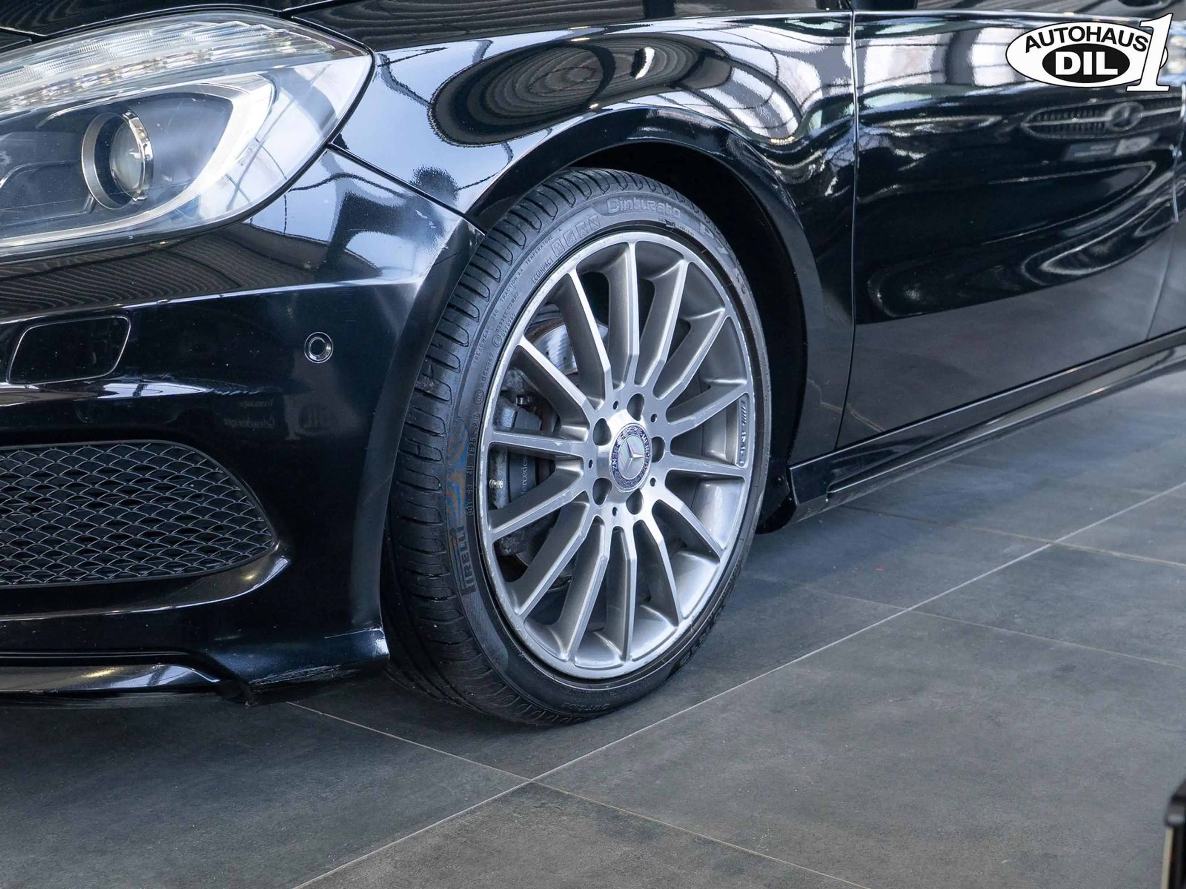 Mercedes-Benz A 200 CDI *1.HAND* AMG Line + AMG Styi * BI-XE* — photo 8
