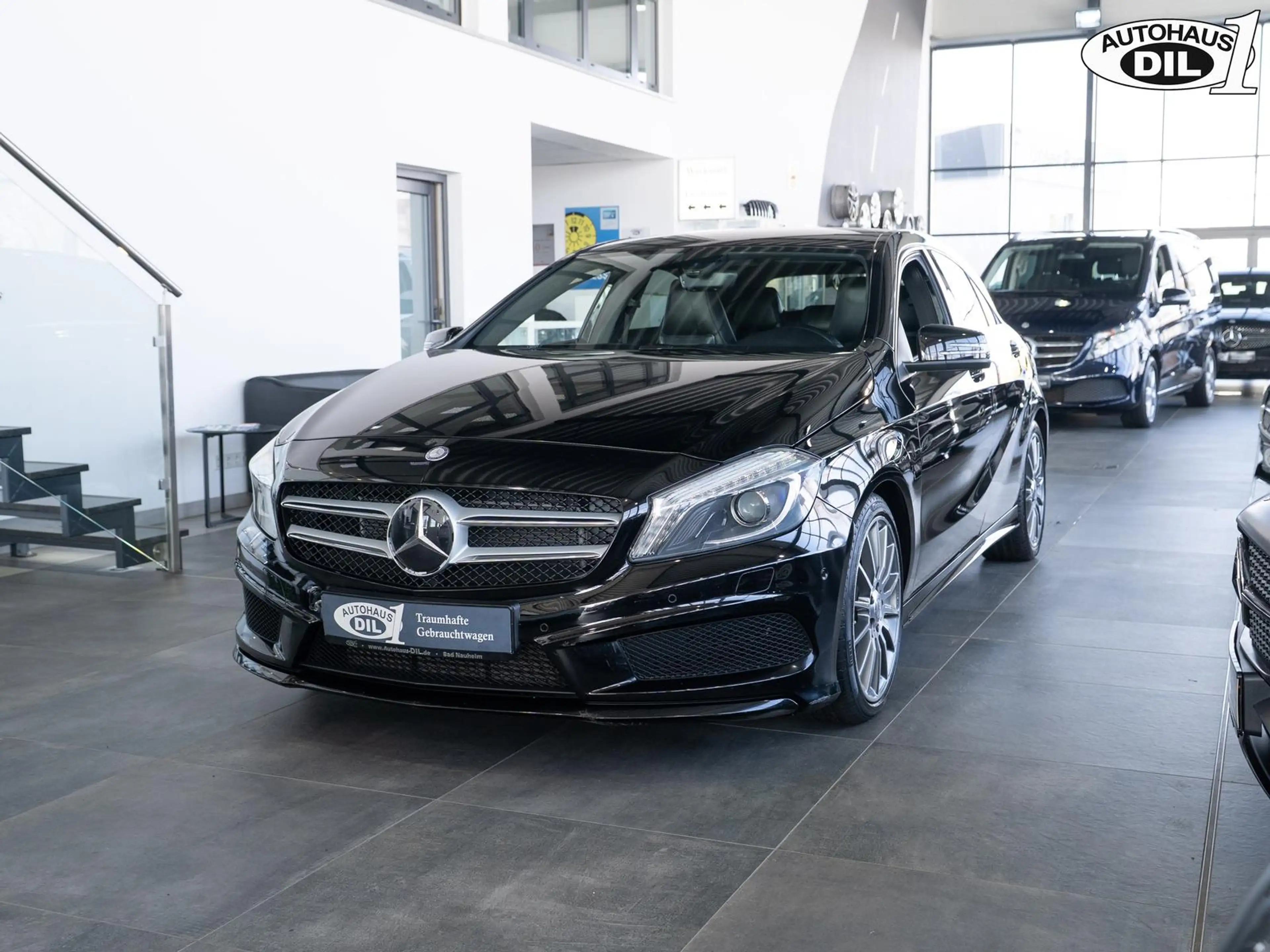 Mercedes-Benz A 200 CDI *1.HAND* AMG Line + AMG Styi * BI-XE* — photo 3