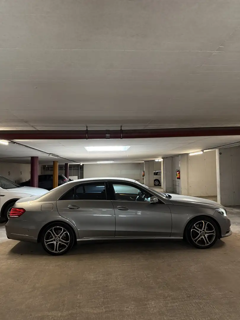 Mercedes-Benz E 220 CDI 7G-TRONIC Elegance - 2