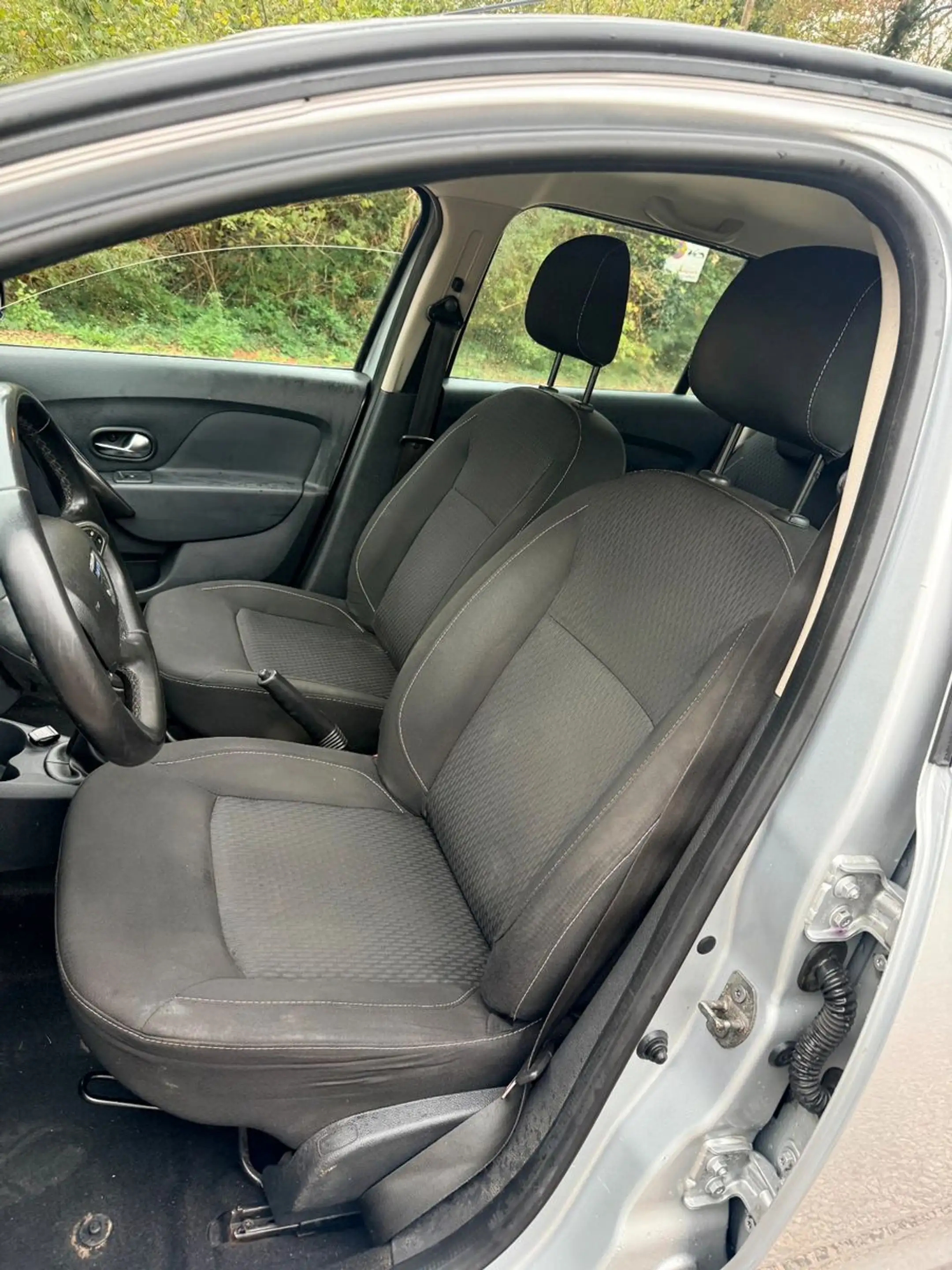 Dacia Sandero II Comfort — photo 8