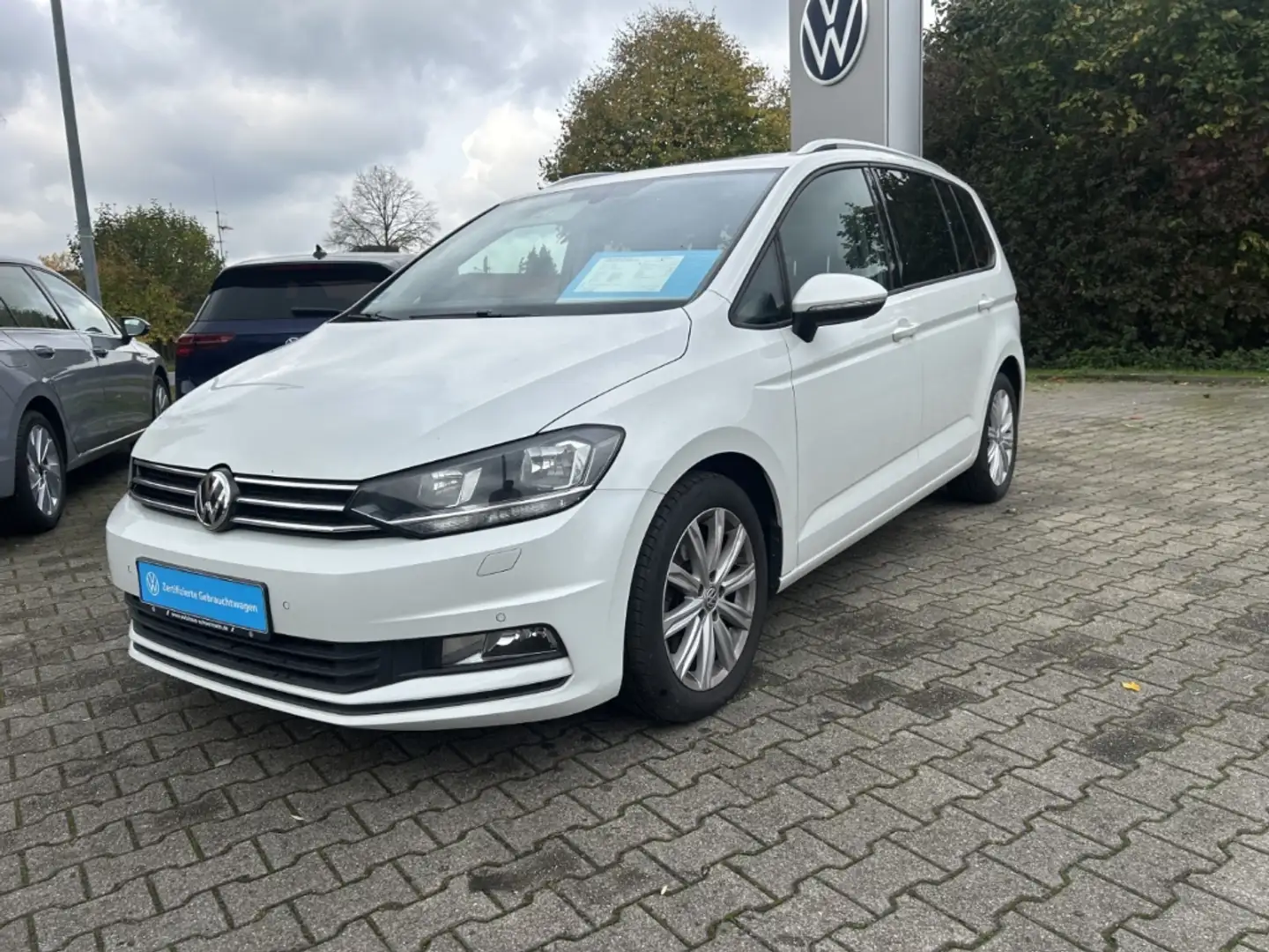 Volkswagen Touran COMFORTLINE TDI PANO NAVI 7-SITZER Weiß - 1