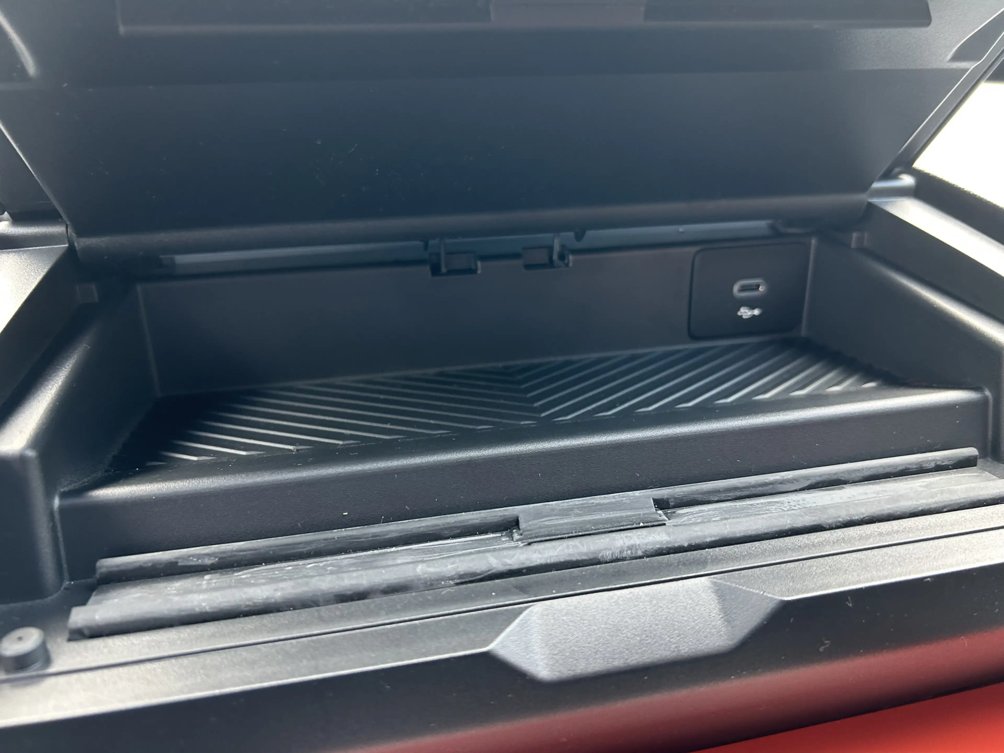 Dacia Spring Expression 65 26.8 kWh — photo 19