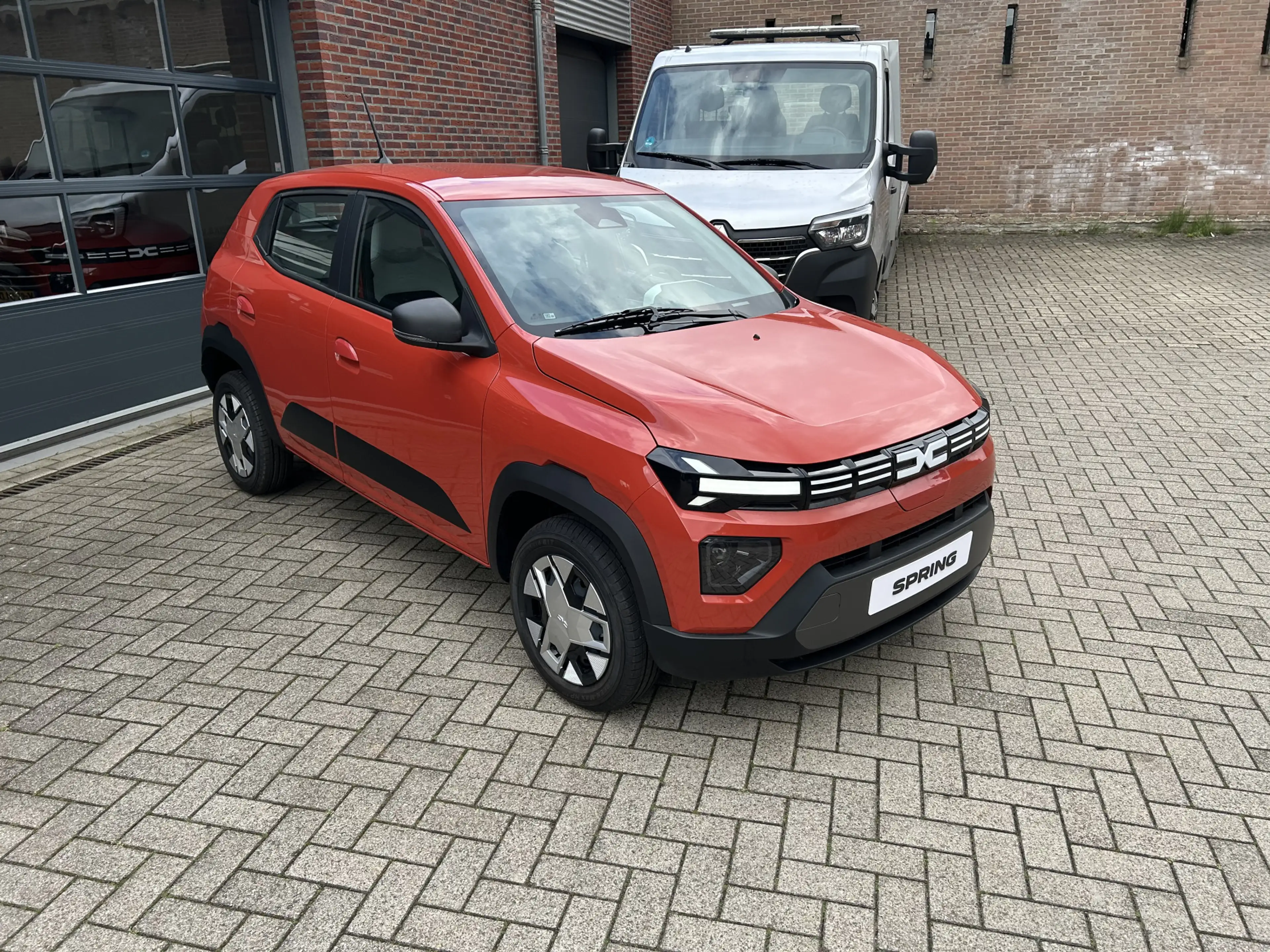 Dacia Spring Expression 65 26.8 kWh — photo 4