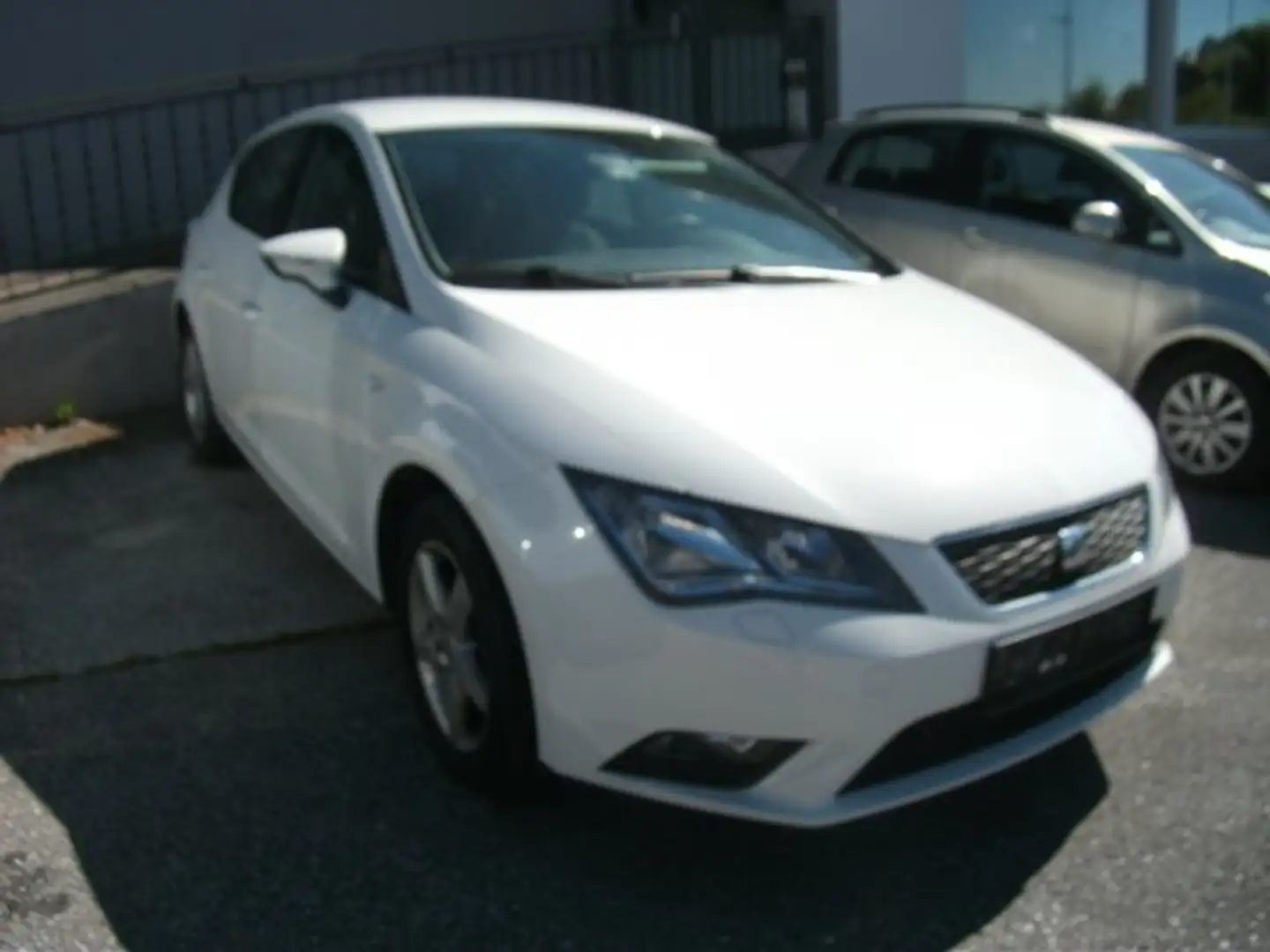 SEAT Leon Reference 1,2 TSI Wit - 1