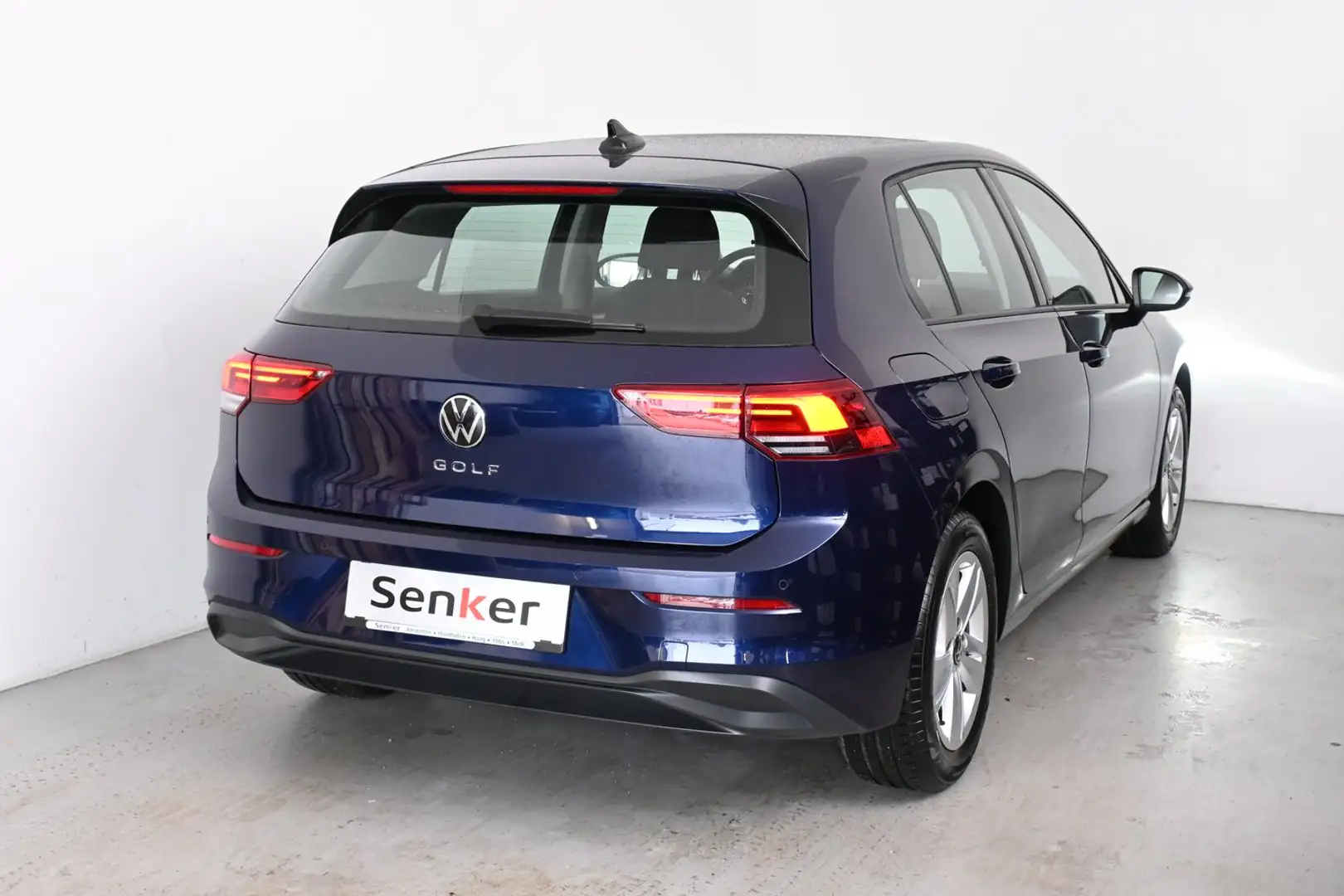 Volkswagen Golf Life TSI Blau - 2