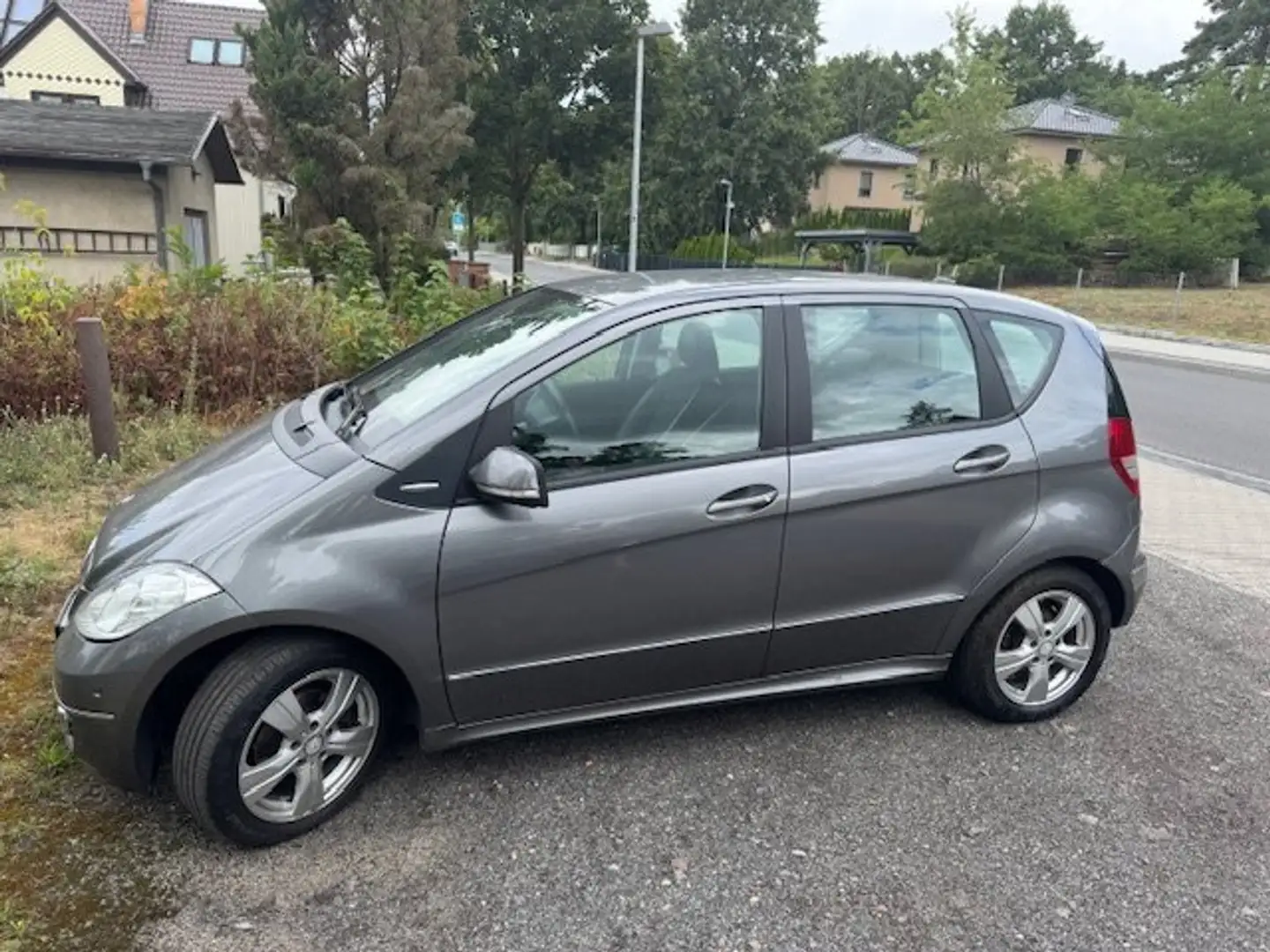 Mercedes-Benz A 180 A 180 CDI Autotronic Elegance, reparaturbedürftig Gris - 1