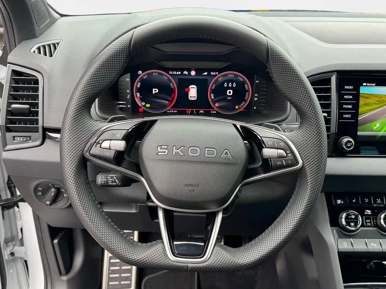 Skoda Karoq 2026 — фото 11