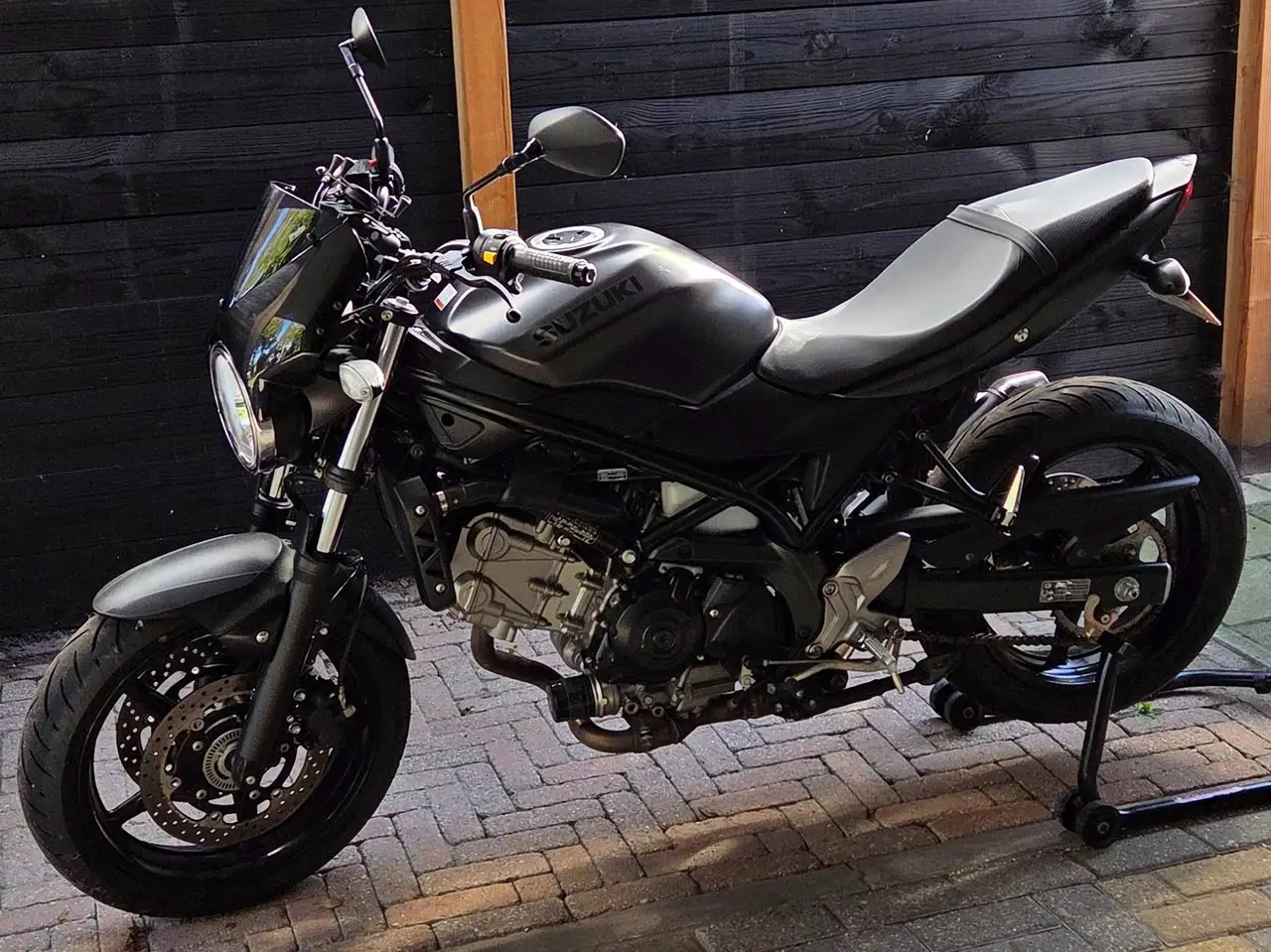 Suzuki SV 650