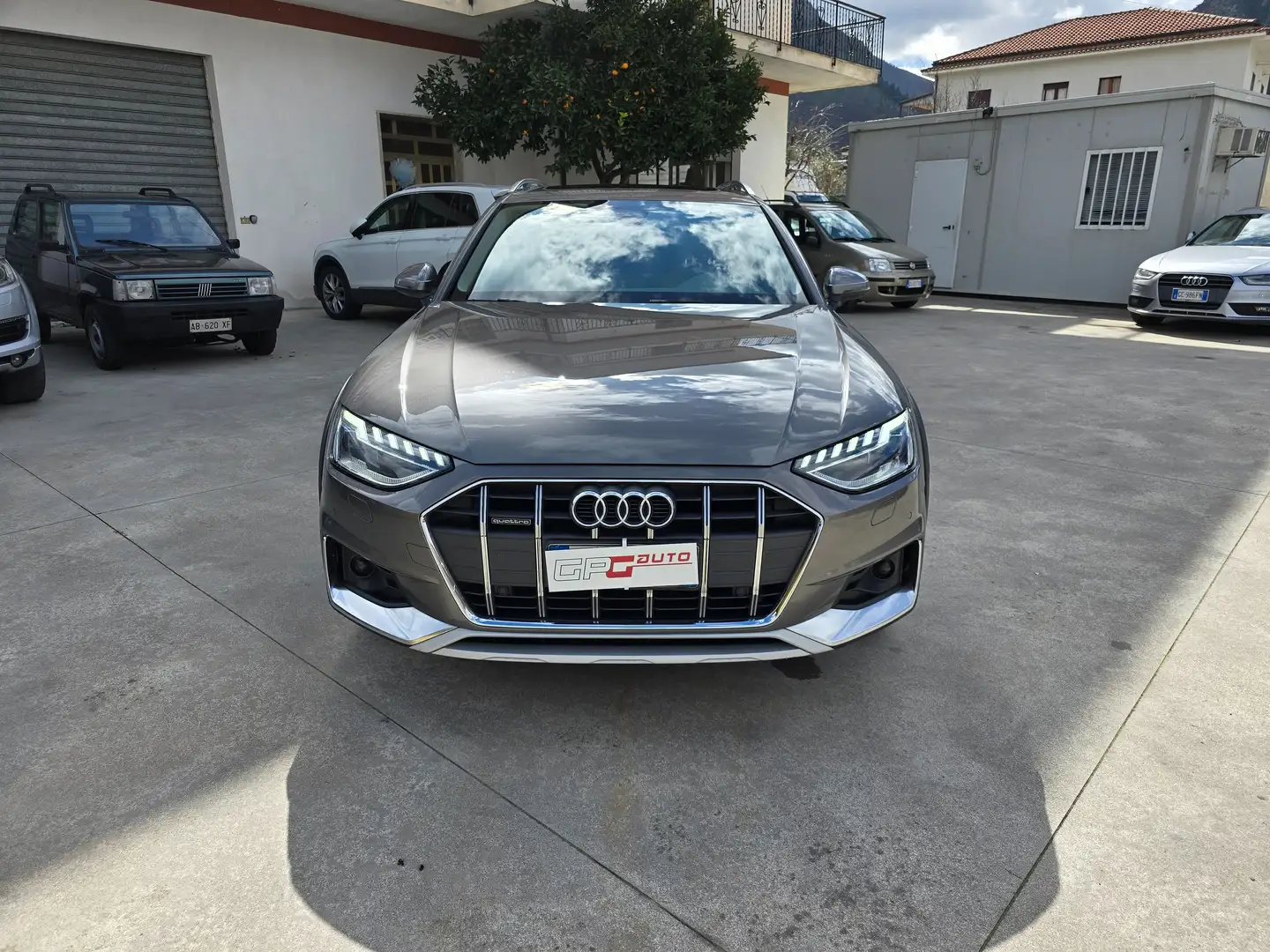 Audi A4 allroad A4 Allroad 40 2.0 tdi quattro 190cv s tronic Grigio - 2