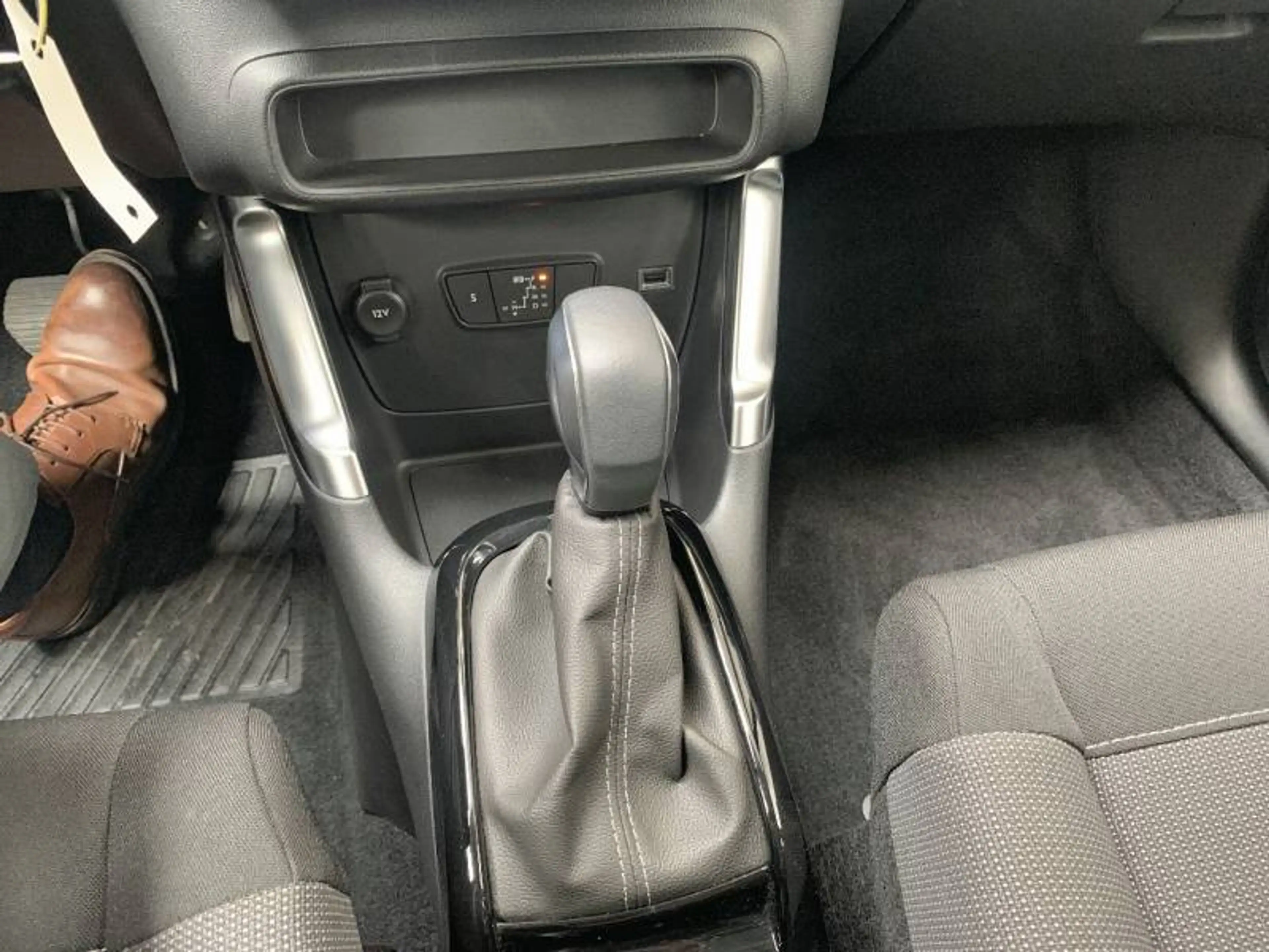 Citroen C3 Aircross 1 1.2 PureTech 130 S&S EAT6 PLUS — photo 15
