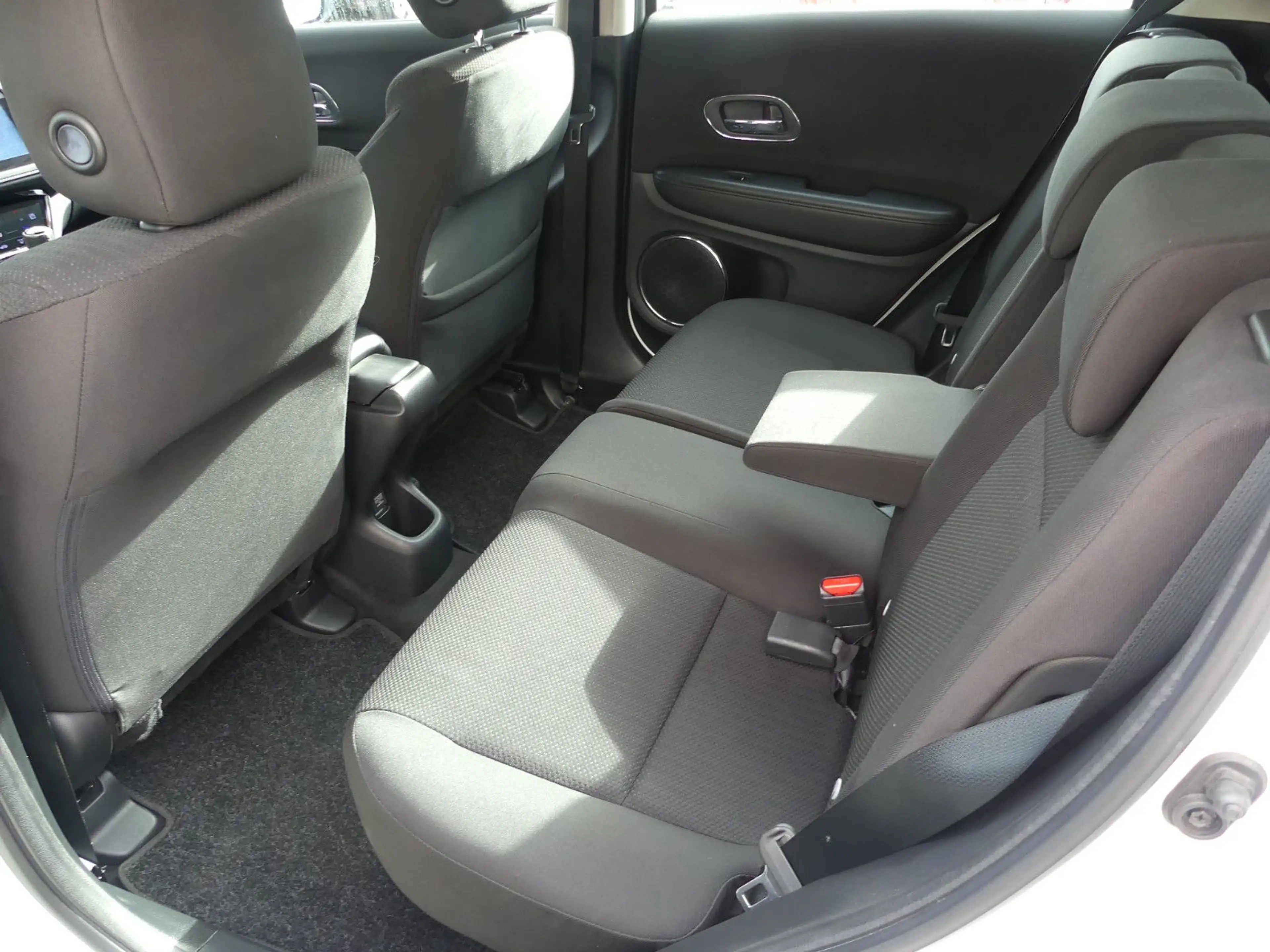Honda HR-V /Tempomat/Sitzheizung/PDC/1.5 VTEC 96KW — photo 11