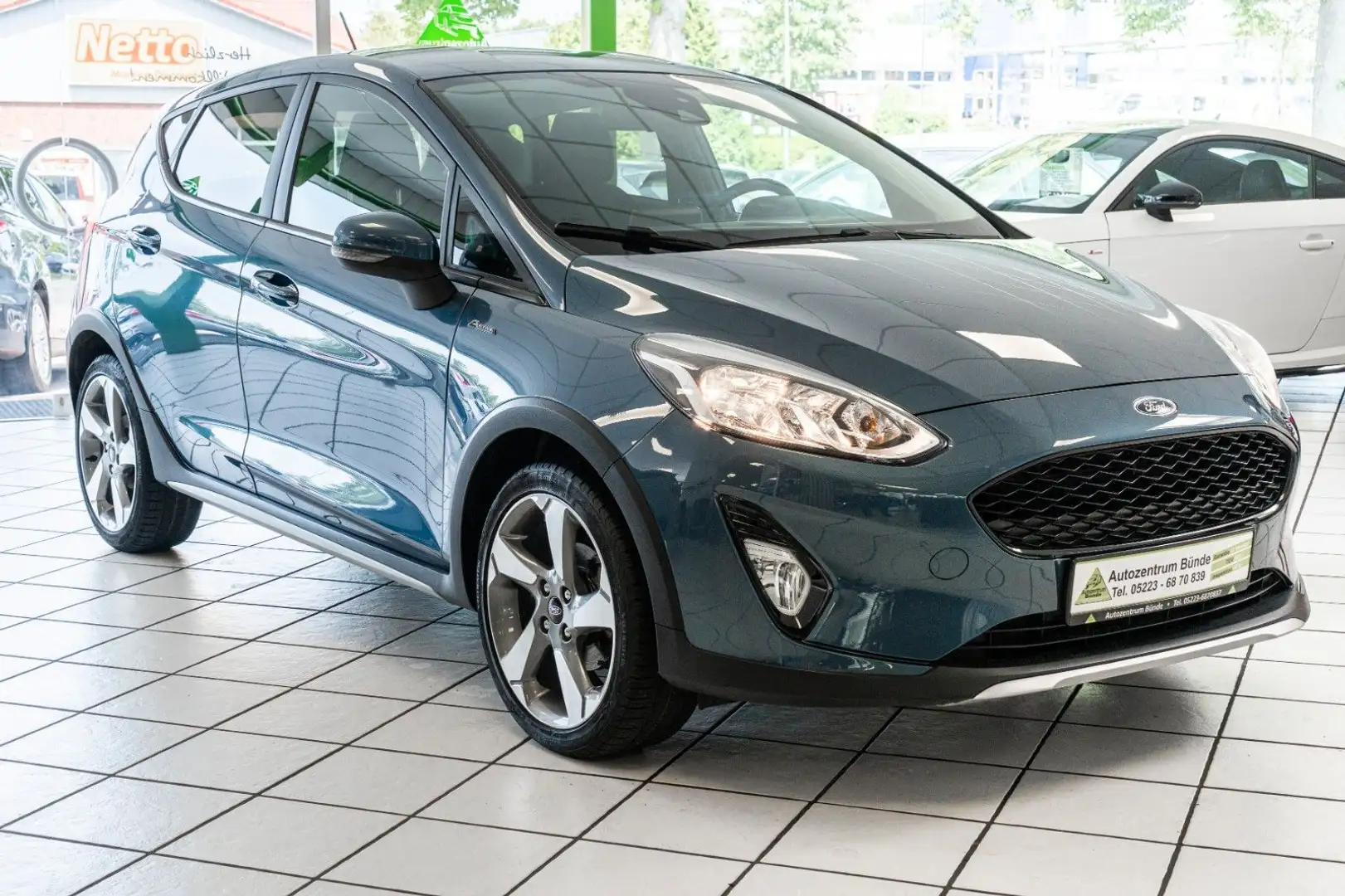 Ford Fiesta Active 1.0 Benzin EcoBoost Automatik Azul - 2