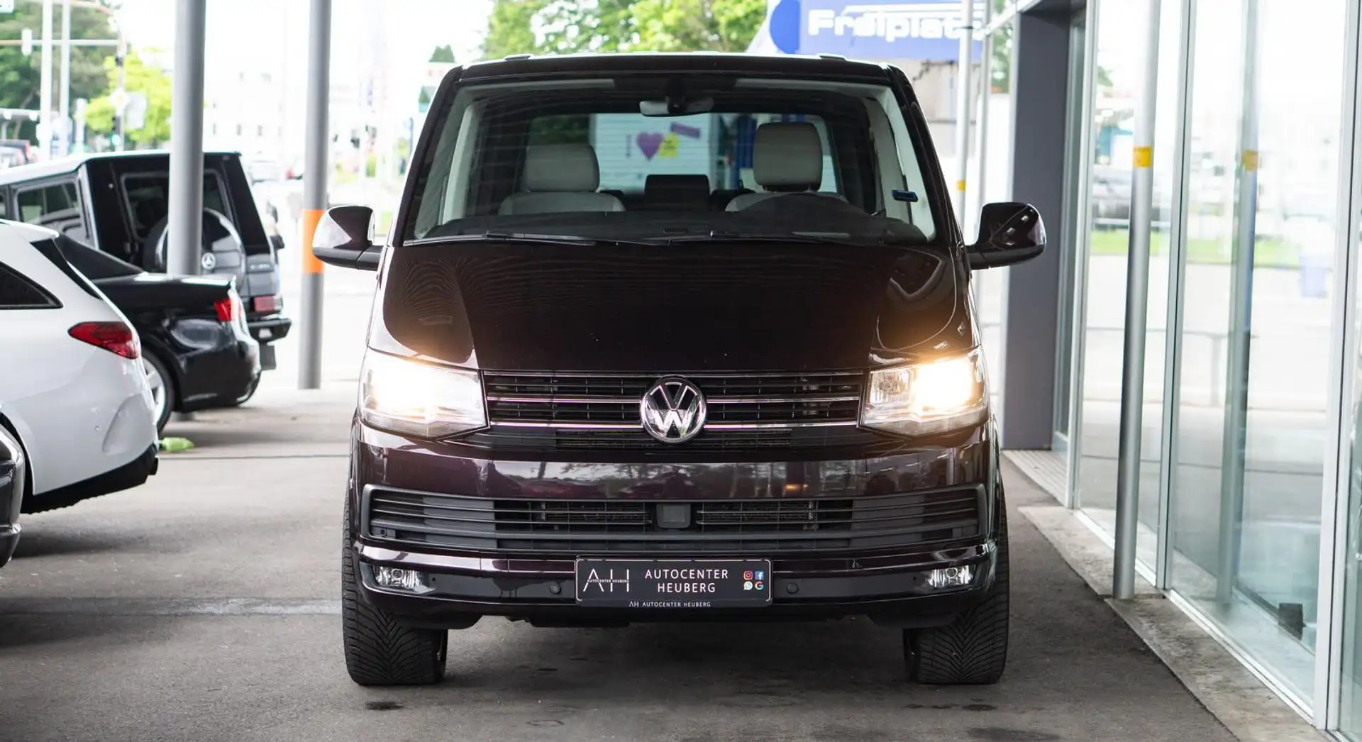 Volkswagen T6 Transporter Bus Multivan Comfortline 7.Sitzer KAM ACC Negro - 2