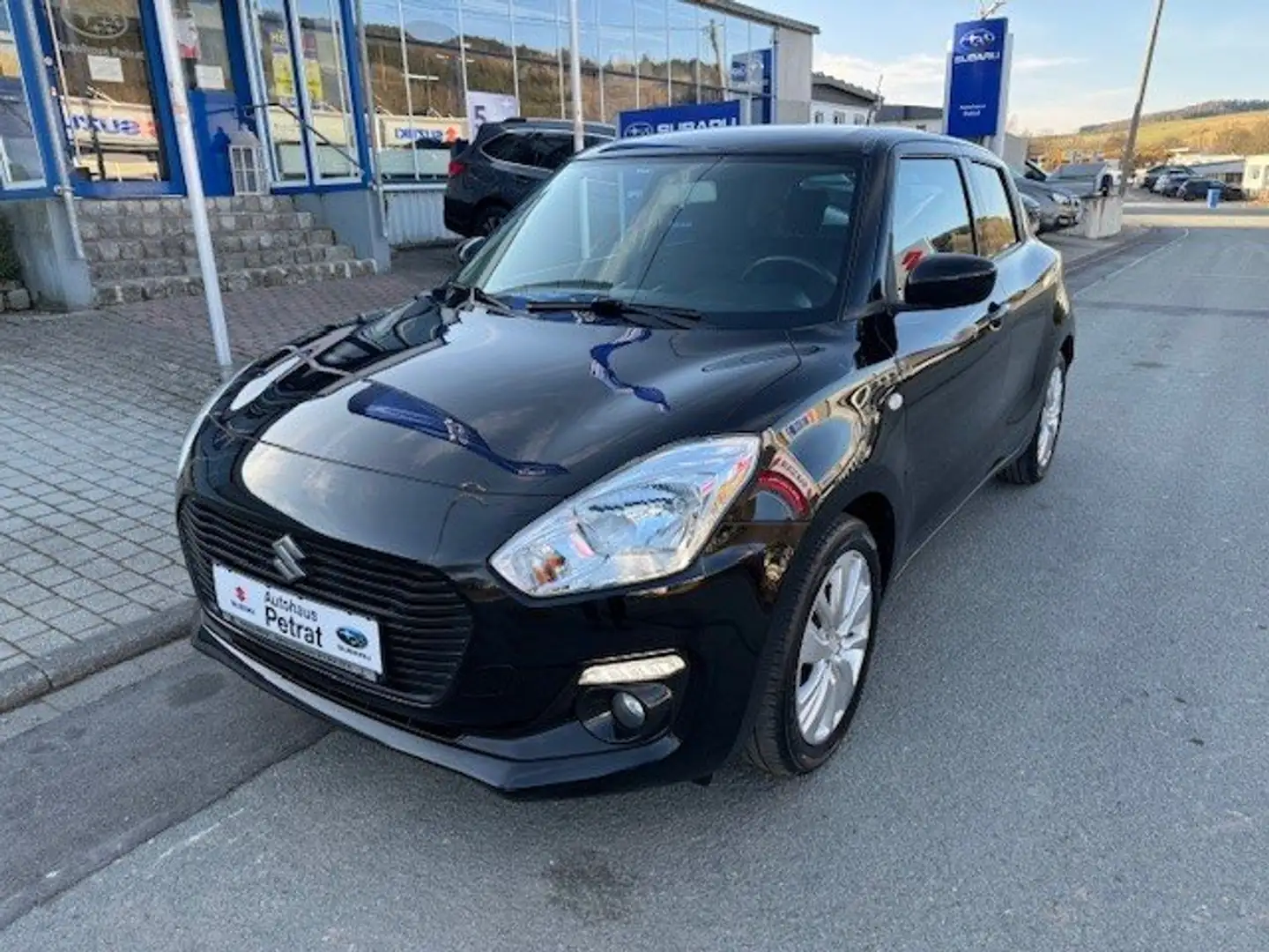 Suzuki Swift 1.2 Dualjet Comfort Nero - 1
