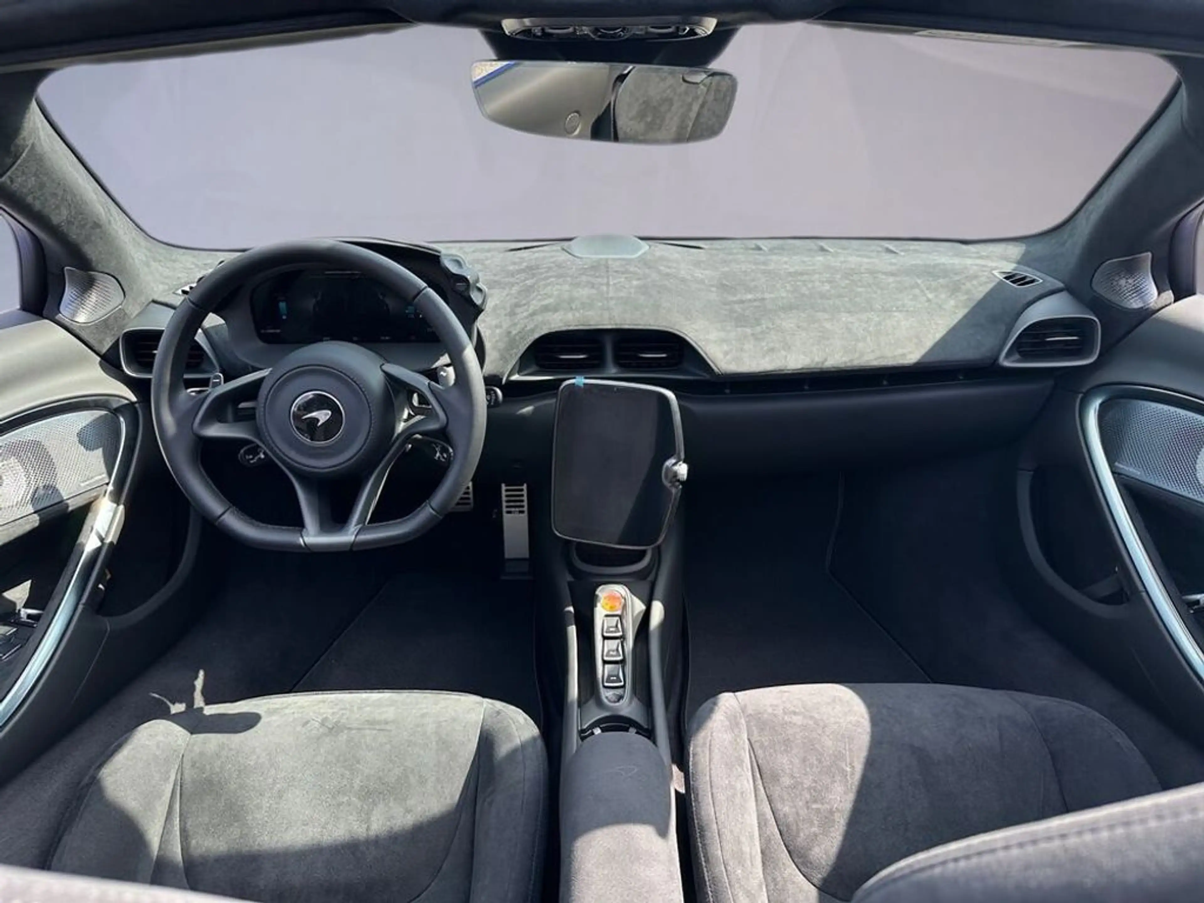 McLaren Artura Artura Spider / Aurora Blue / Comfort Seats / B&W — photo 7