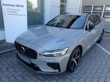 T6 AWD PHEV Plus Dark/LP 73110.-/Licht+Fahrerass.