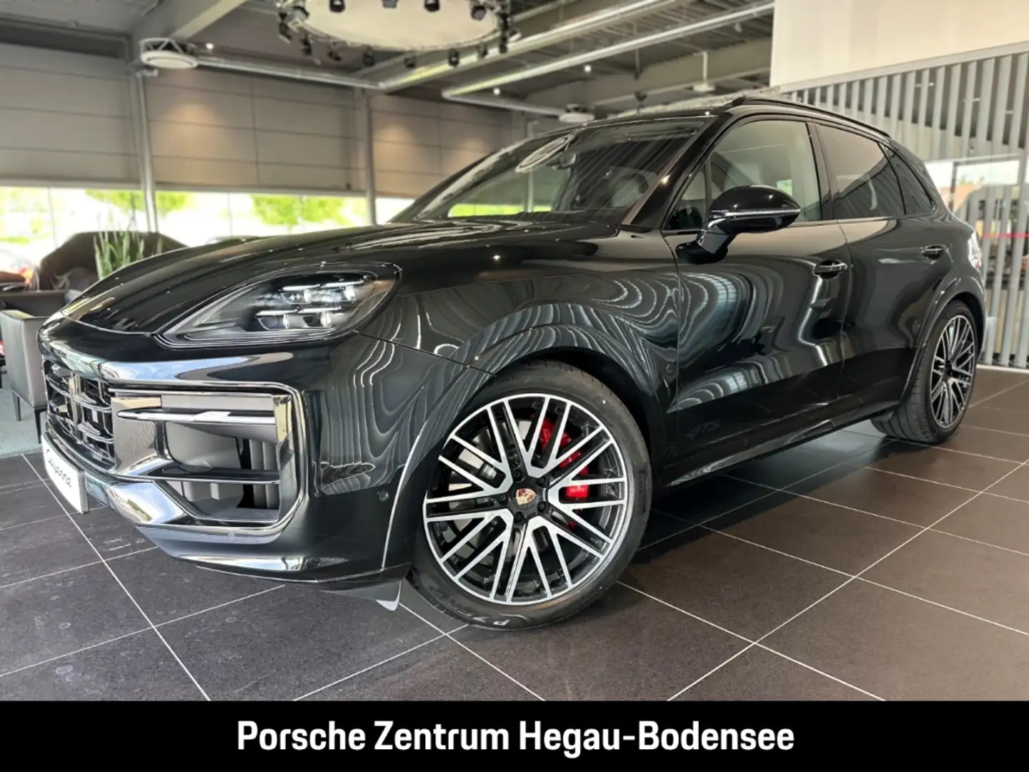 Porsche Cayenne GTS/SportDesign/Sportsitze/Sport Chrono/InnoDrive Zwart - 1