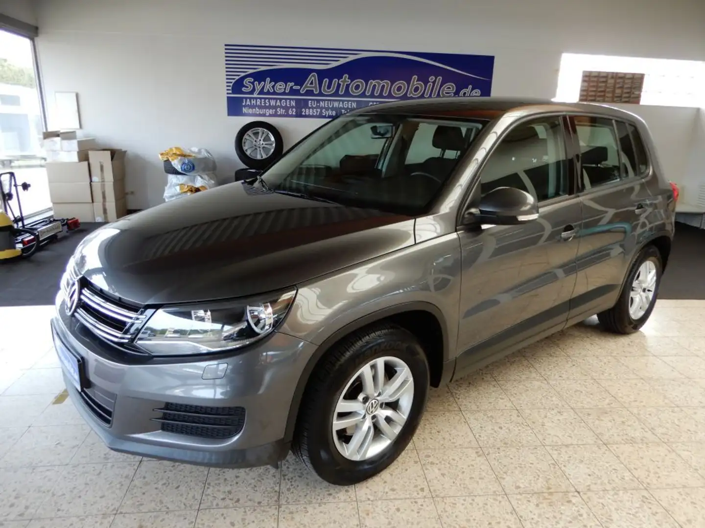 Volkswagen Tiguan 1.4 TSI BlueMotion Trend & Fun Navi , AHK - 1