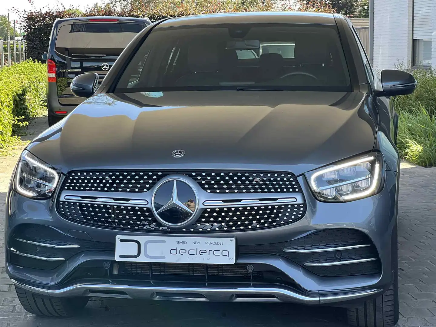Mercedes-Benz GLC 200 4M AMG Automaat Coupé opstaptreden Grijs - 1