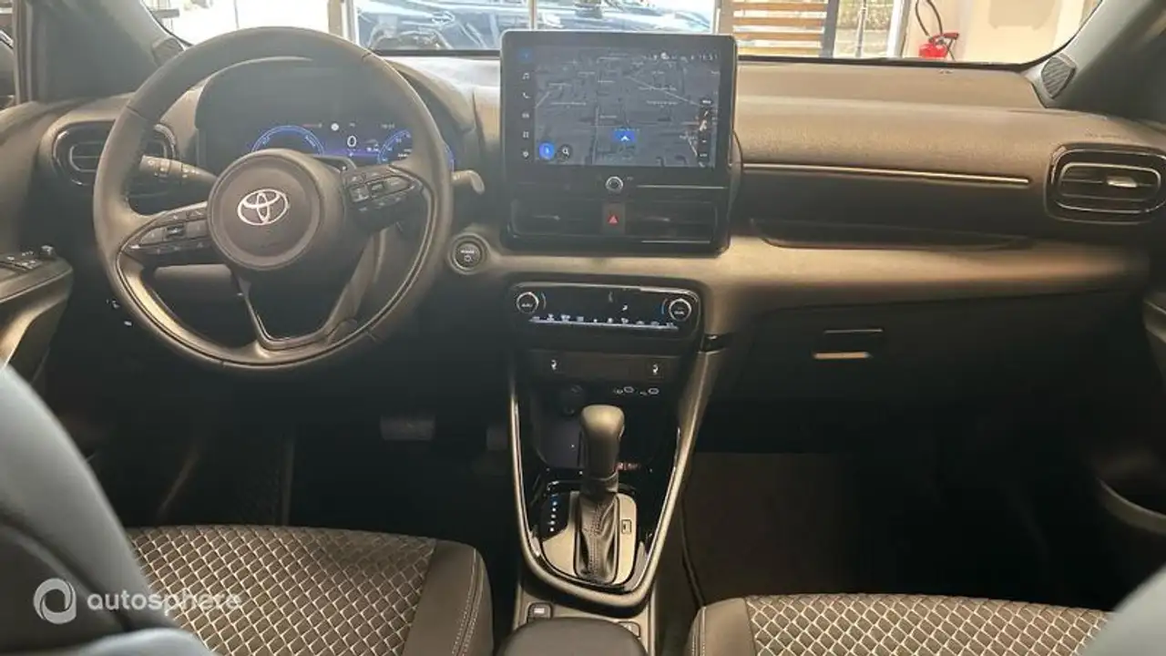 Toyota Yaris Yaris — photo 11