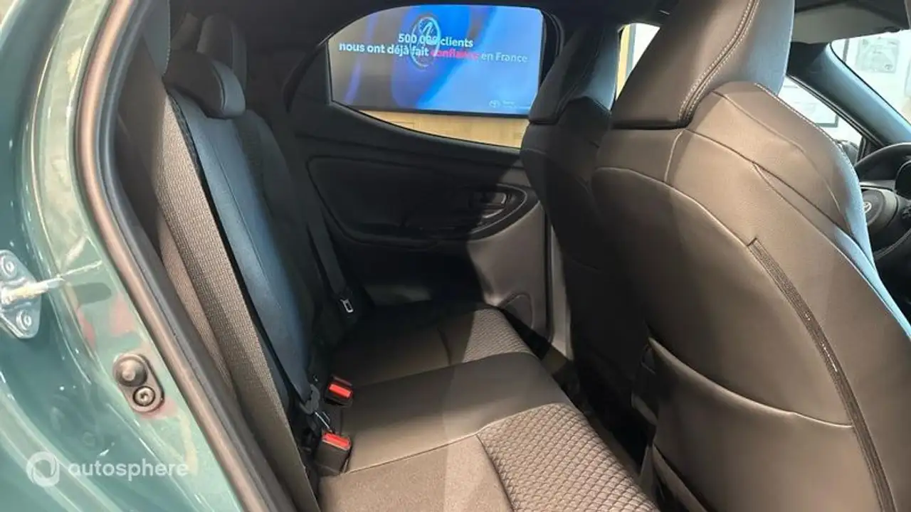 Toyota Yaris Yaris — photo 13