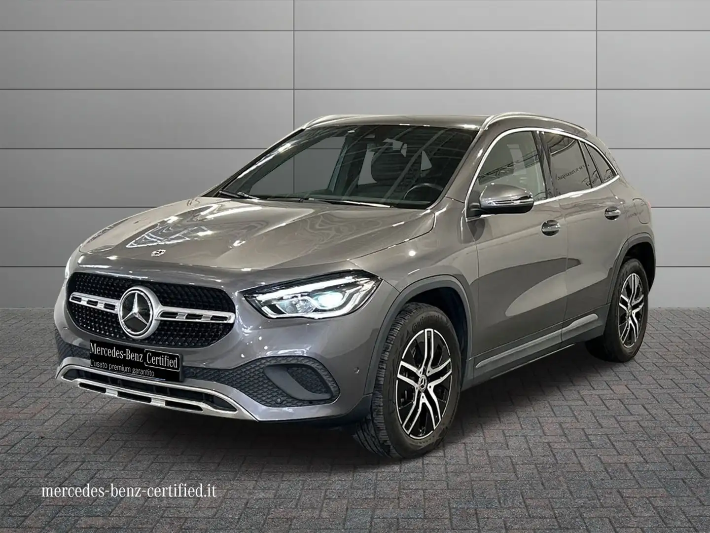 Mercedes-Benz GLA 250 e plug-in hybrid(e eq-power) Sport Plus auto Grigio - 1