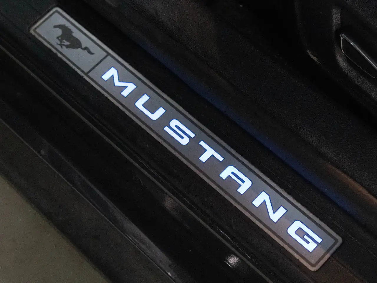 Ford Mustang снимка Ford Mustang