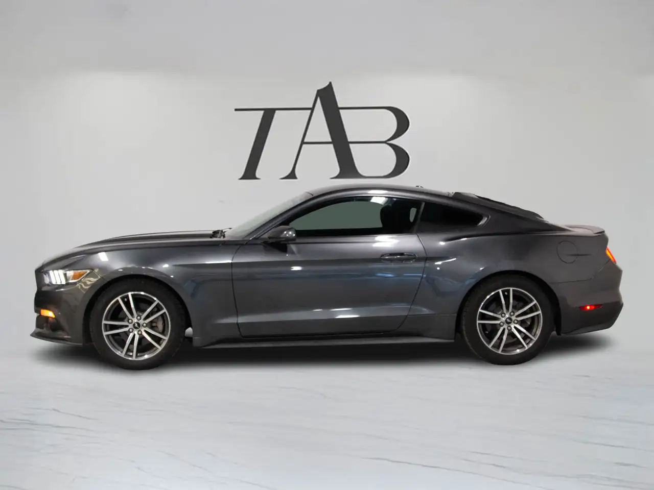 Ford Mustang снимка Ford Mustang
